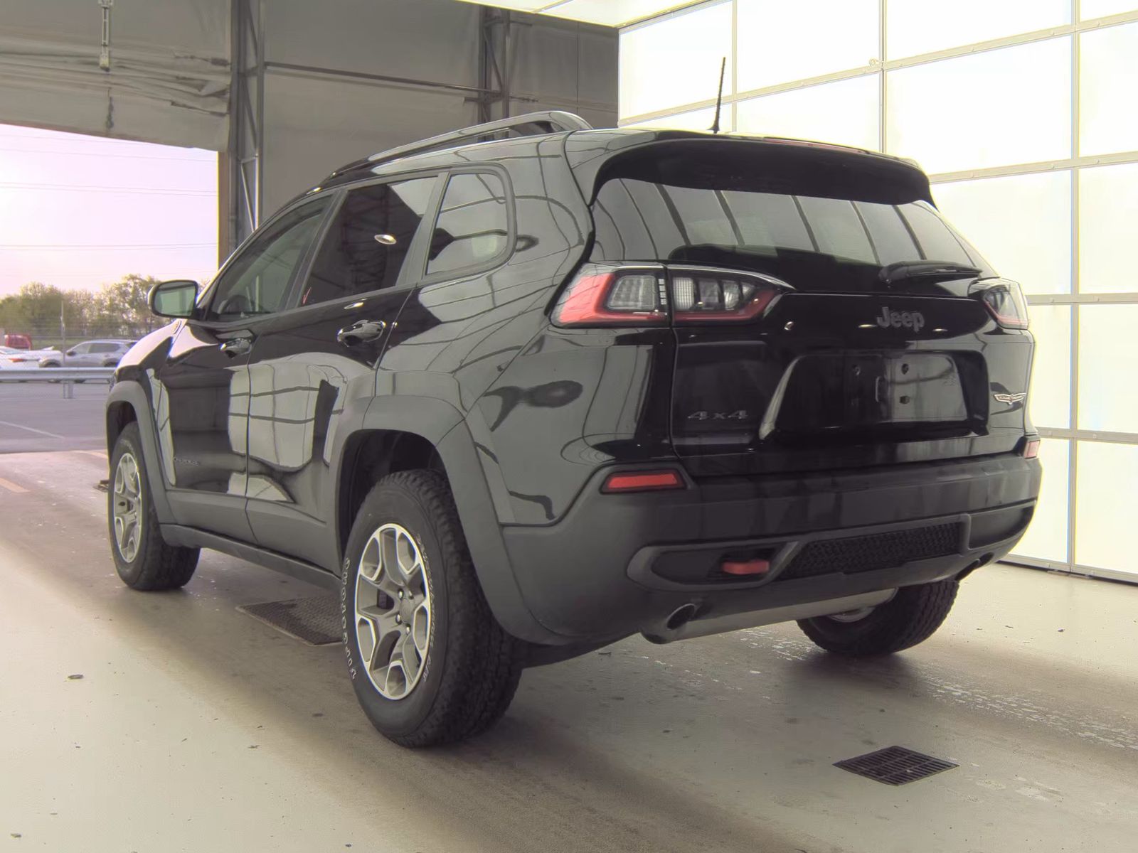 2022 Jeep Cherokee Trailhawk AWD