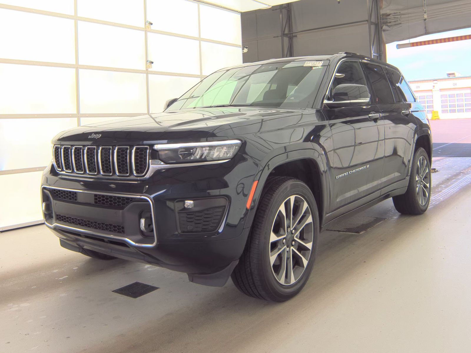 2023 Jeep Grand Cherokee Overland AWD