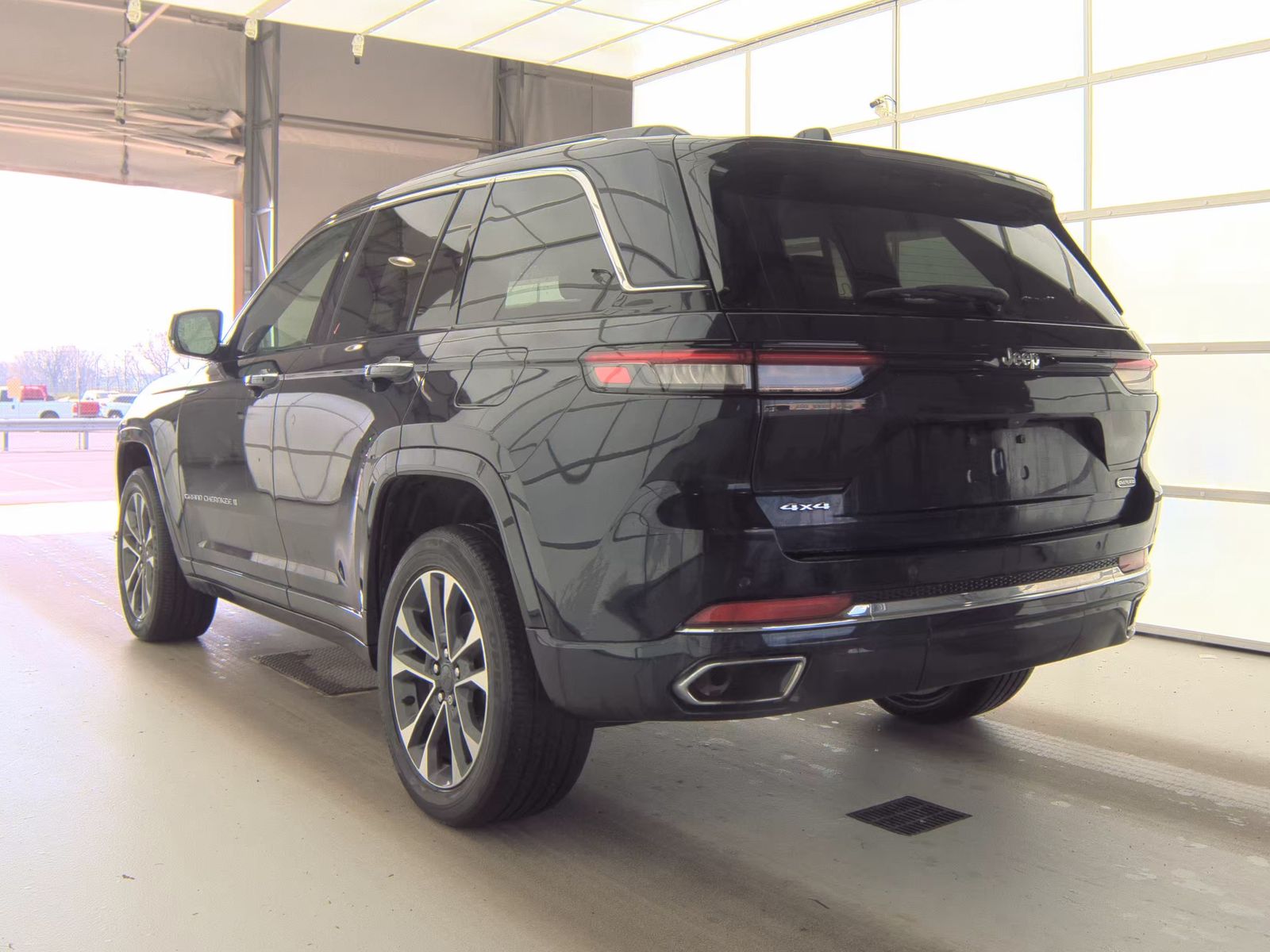 2023 Jeep Grand Cherokee Overland AWD