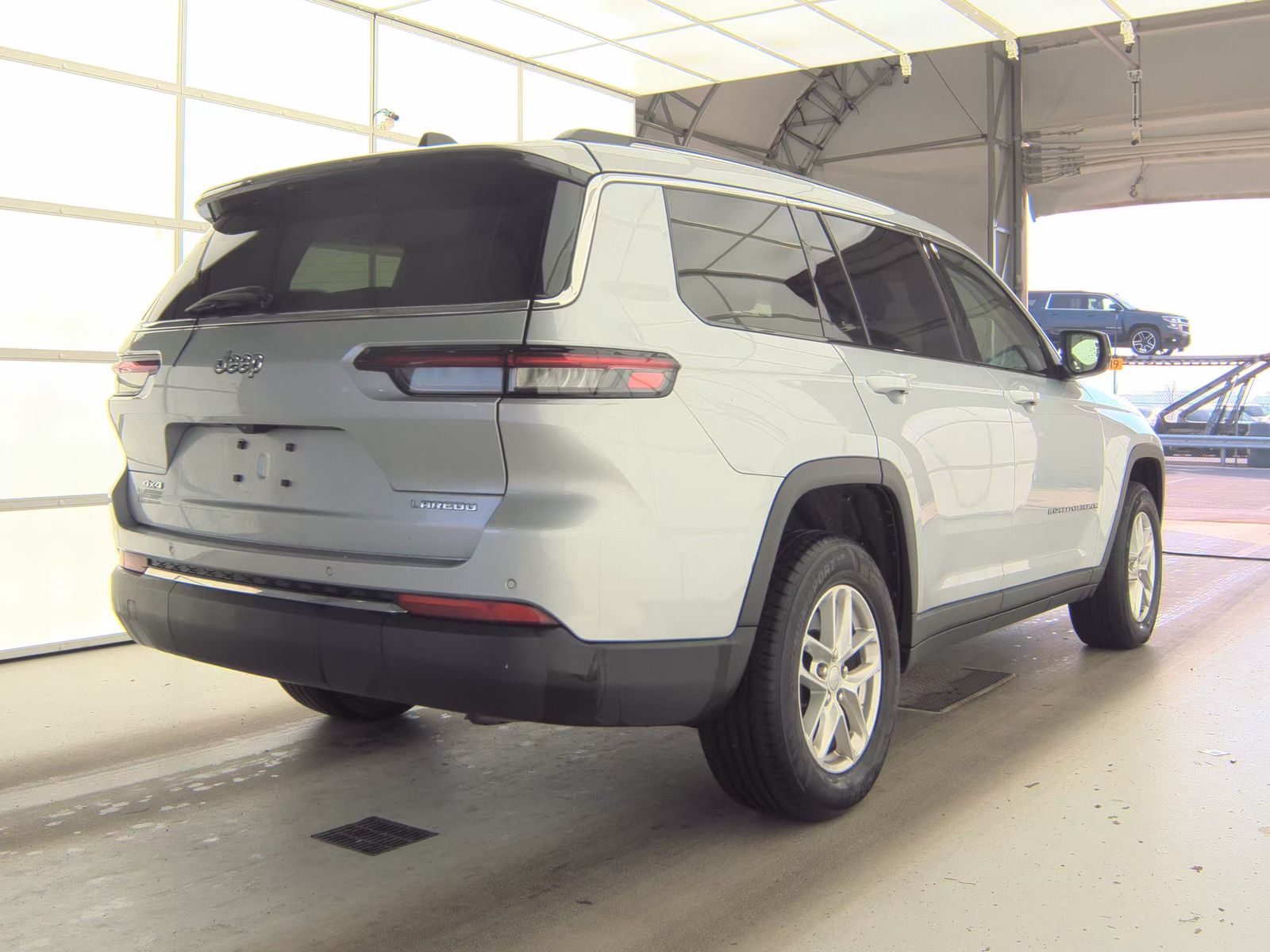 2023 Jeep Grand Cherokee L Laredo AWD