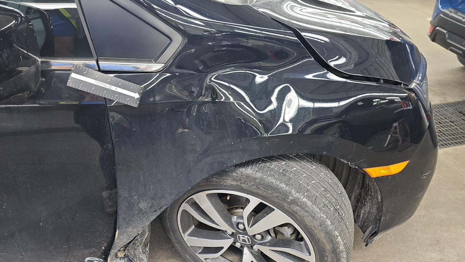 2023 Honda Odyssey Touring FWD