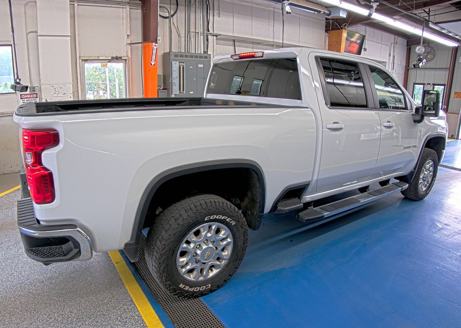 2023 Chevrolet Silverado 2500HD LT AWD
