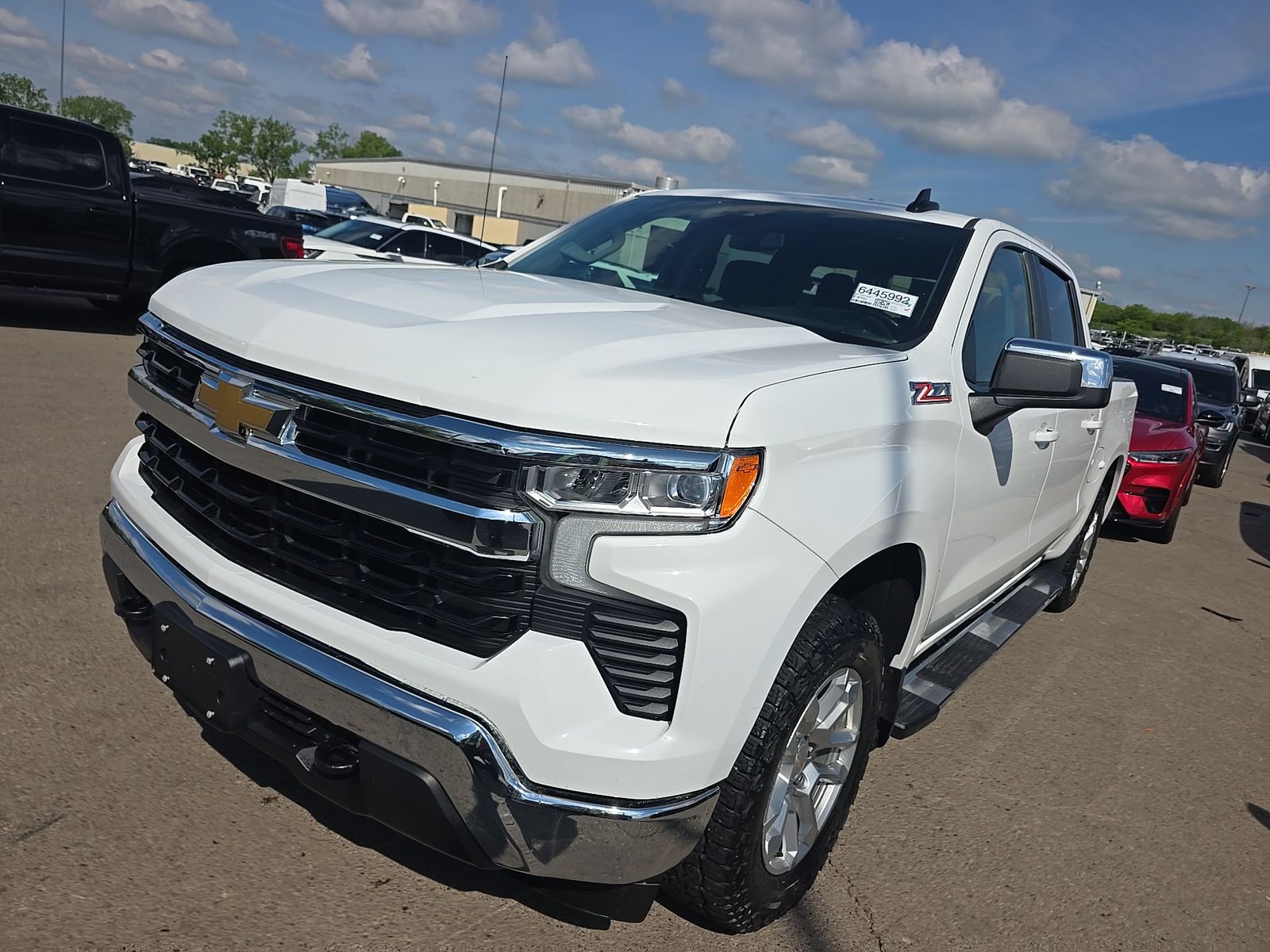 2025 Chevrolet Silverado 1500 LT AWD