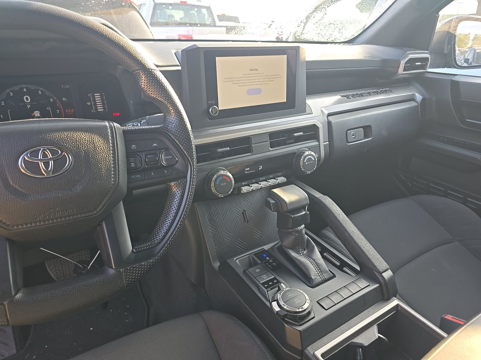 2025 Toyota Tacoma SR5 AWD