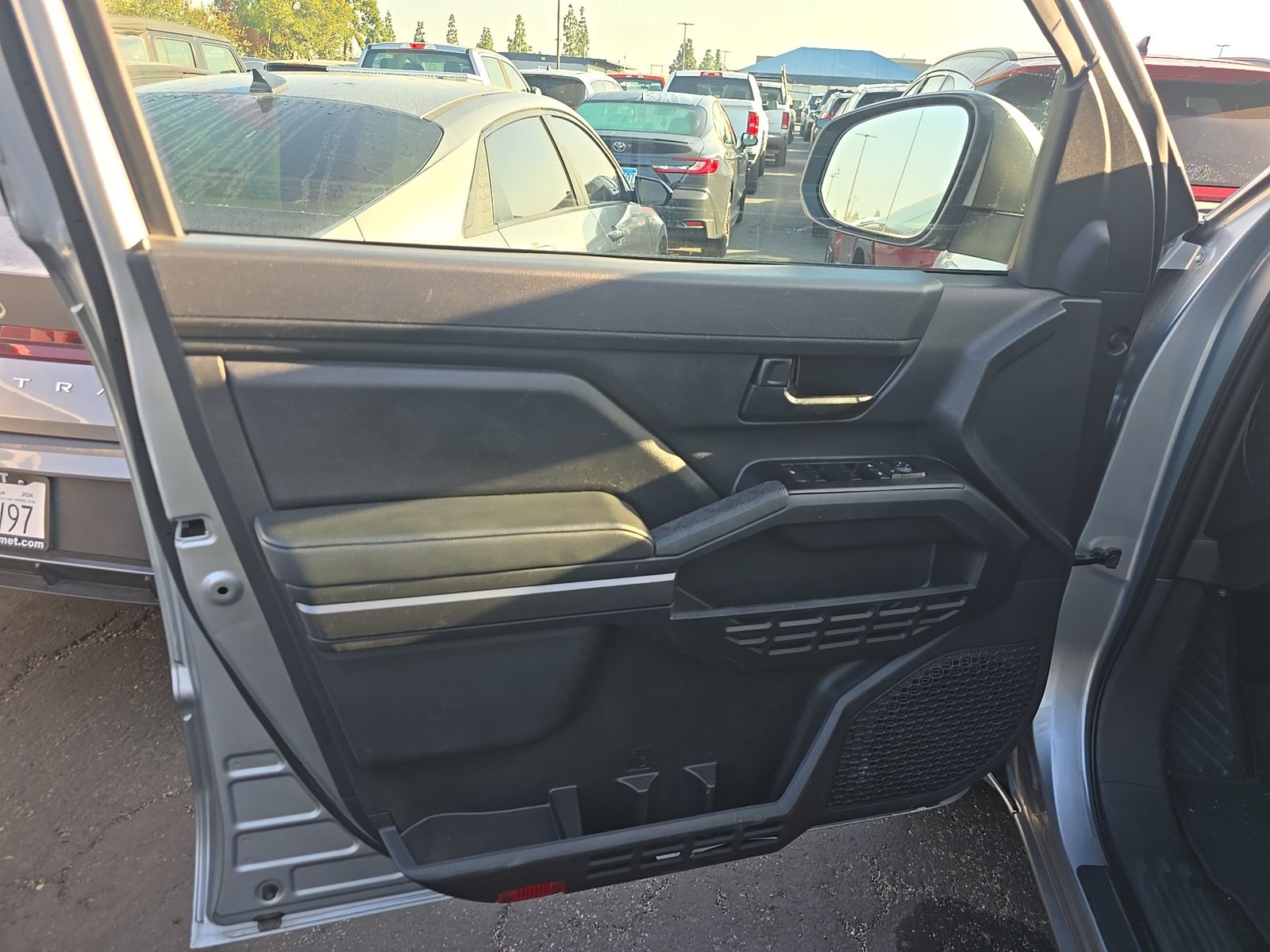 2025 Toyota Tacoma SR5 AWD