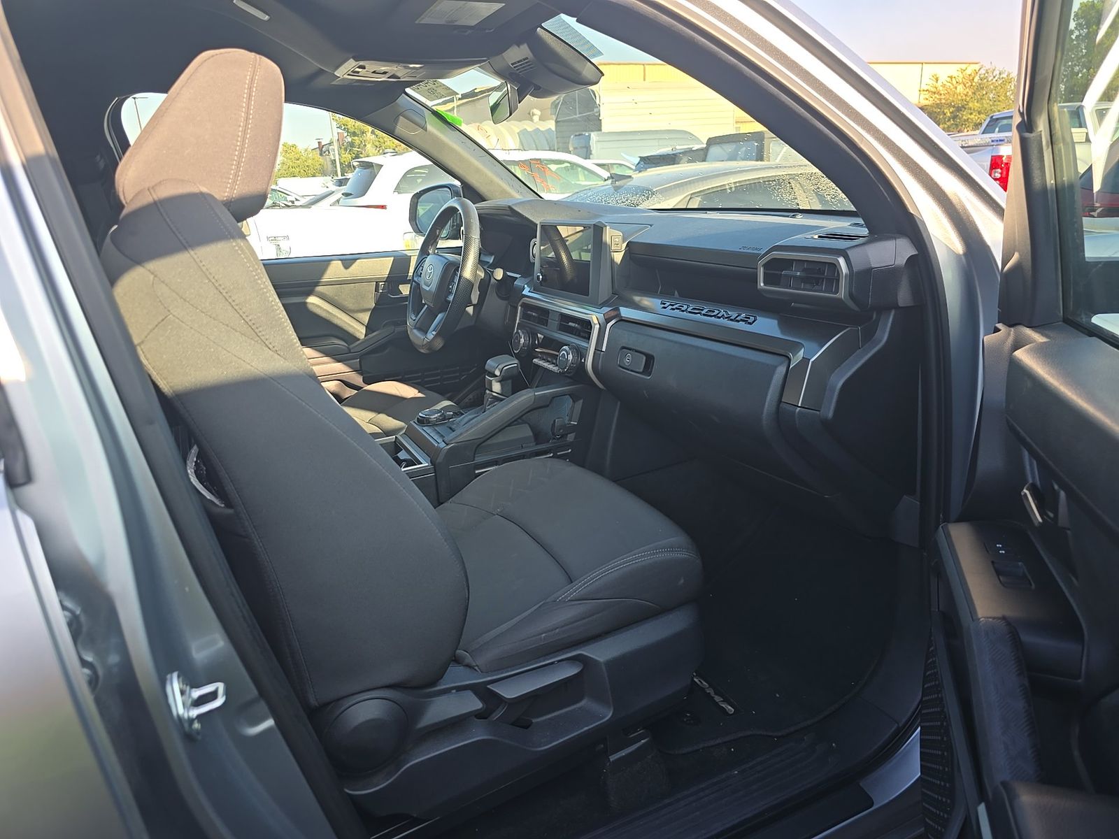 2025 Toyota Tacoma SR5 AWD