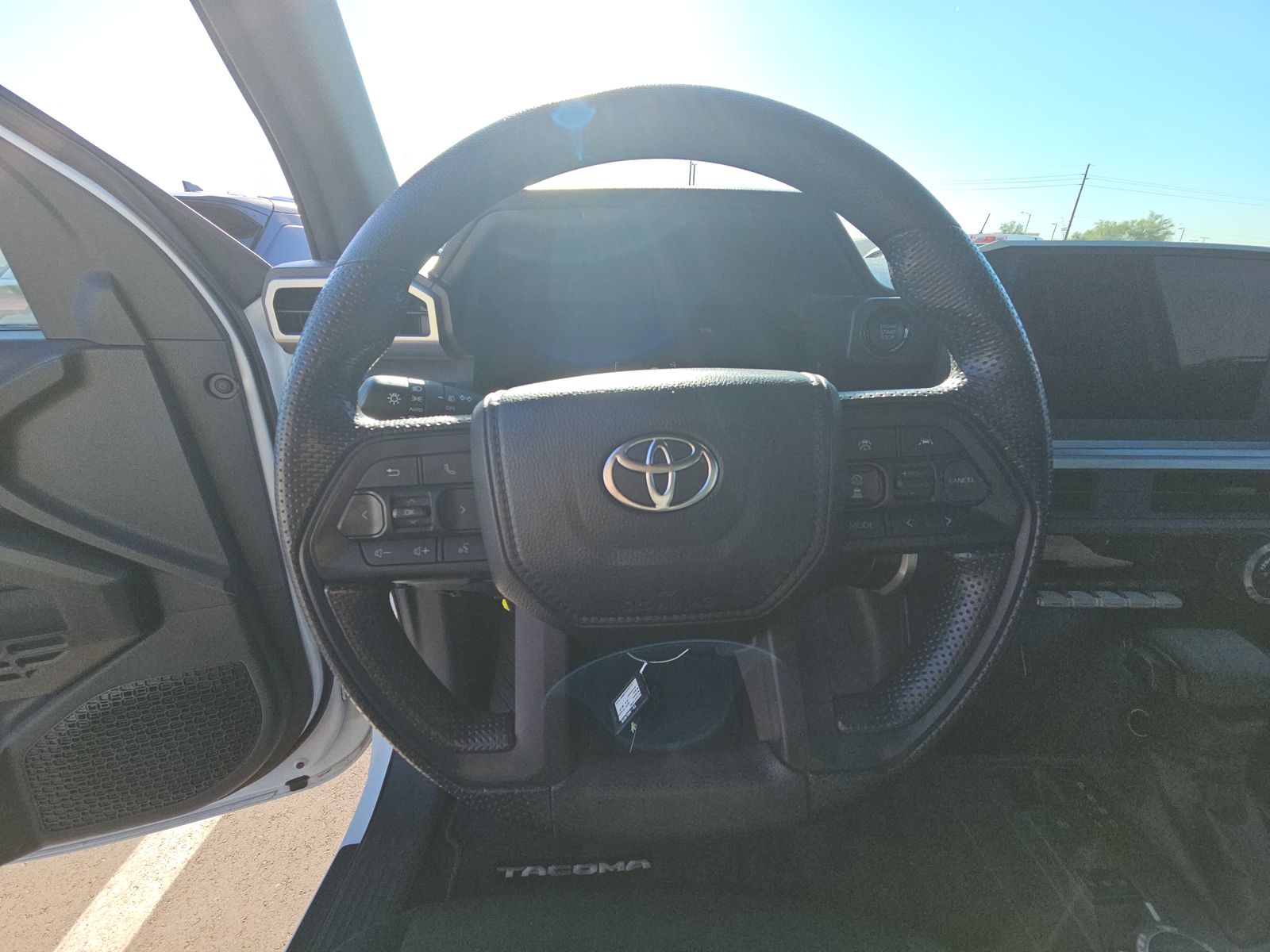 2025 Toyota Tacoma SR5 AWD