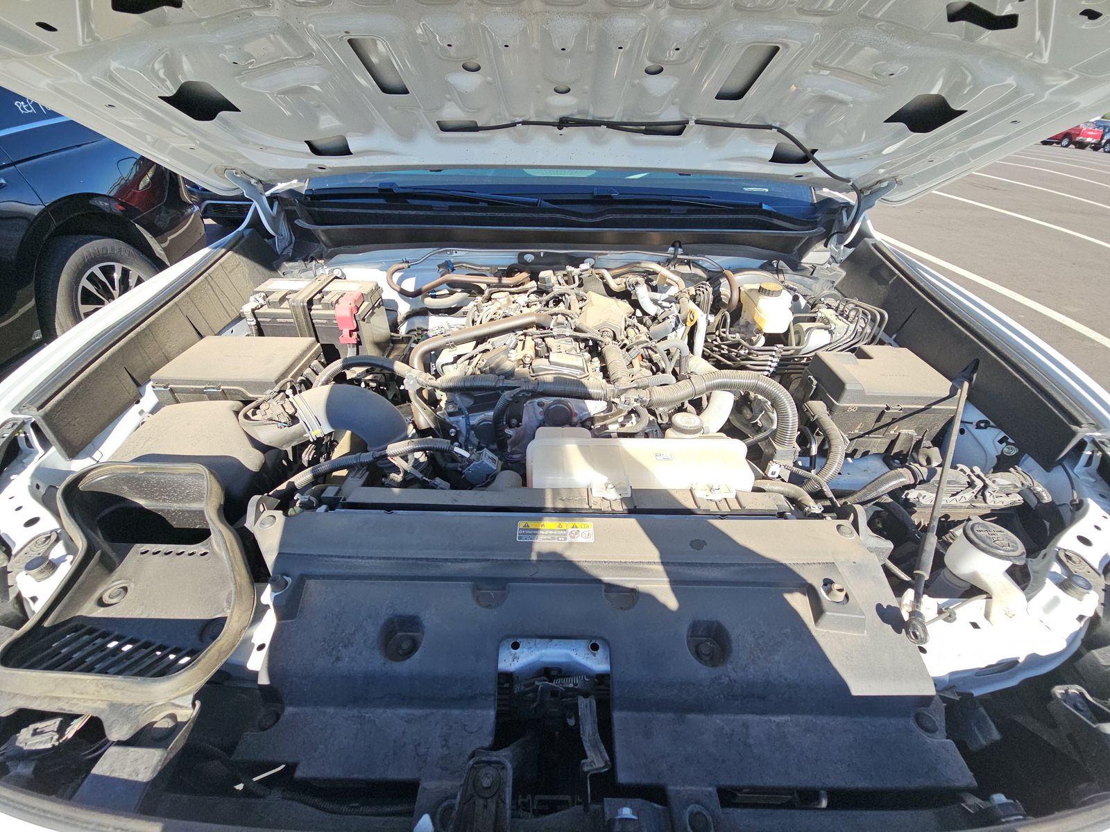 2025 Toyota Tacoma SR5 AWD
