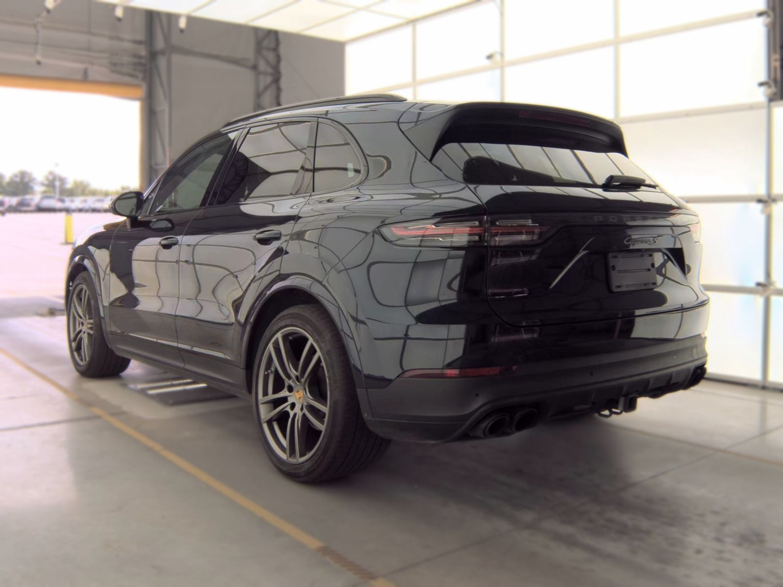 2023 Porsche Cayenne S Platinum Edition AWD