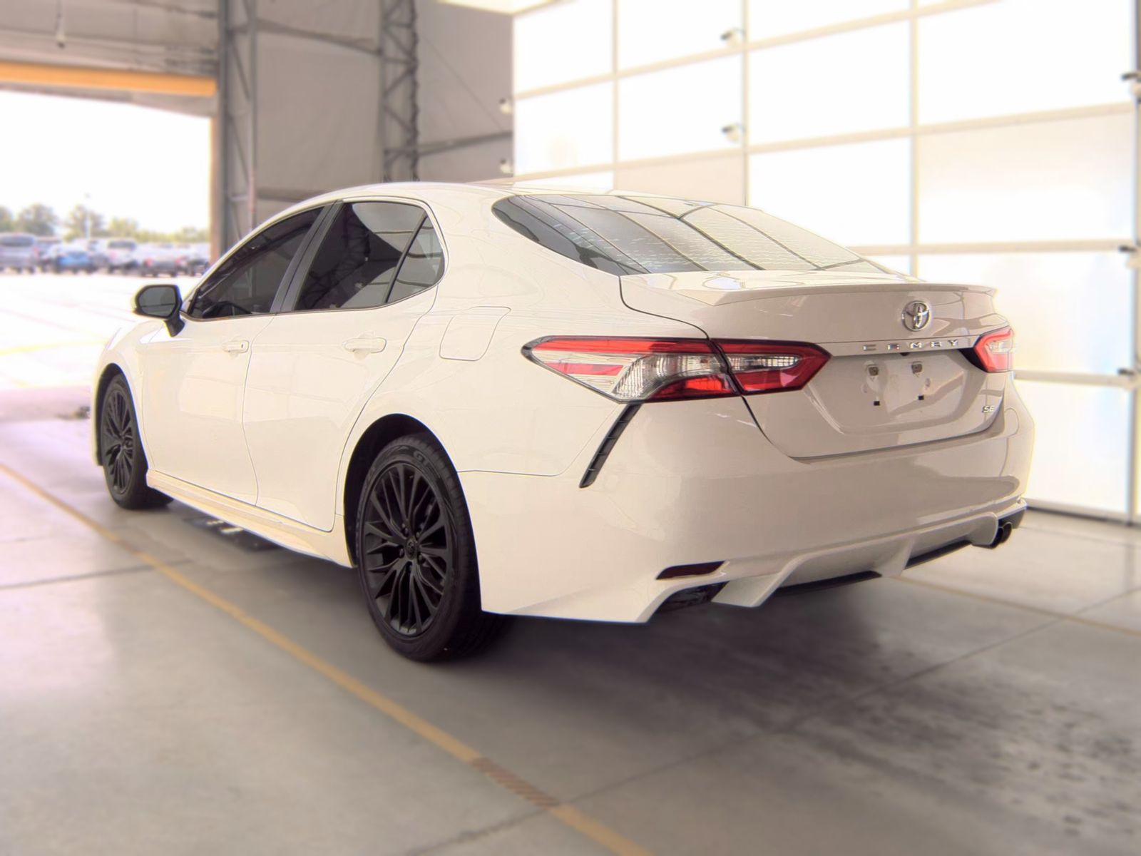 2018 Toyota Camry SE FWD