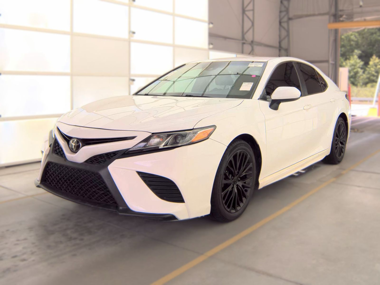 2018 Toyota Camry SE FWD