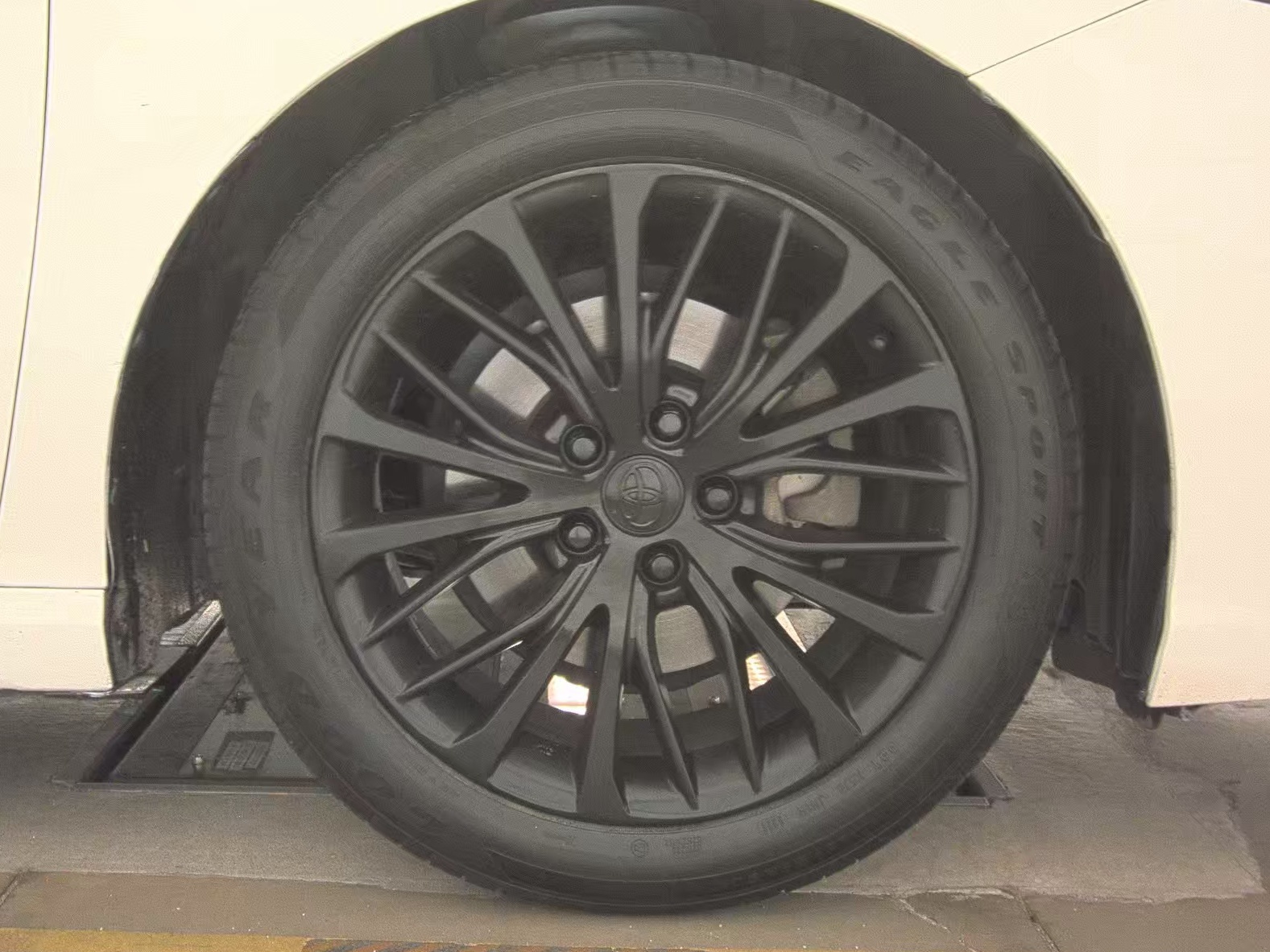 2018 Toyota Camry SE FWD