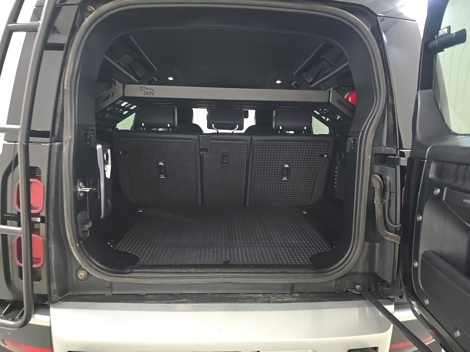 2023 Land Rover Defender 110 S AWD