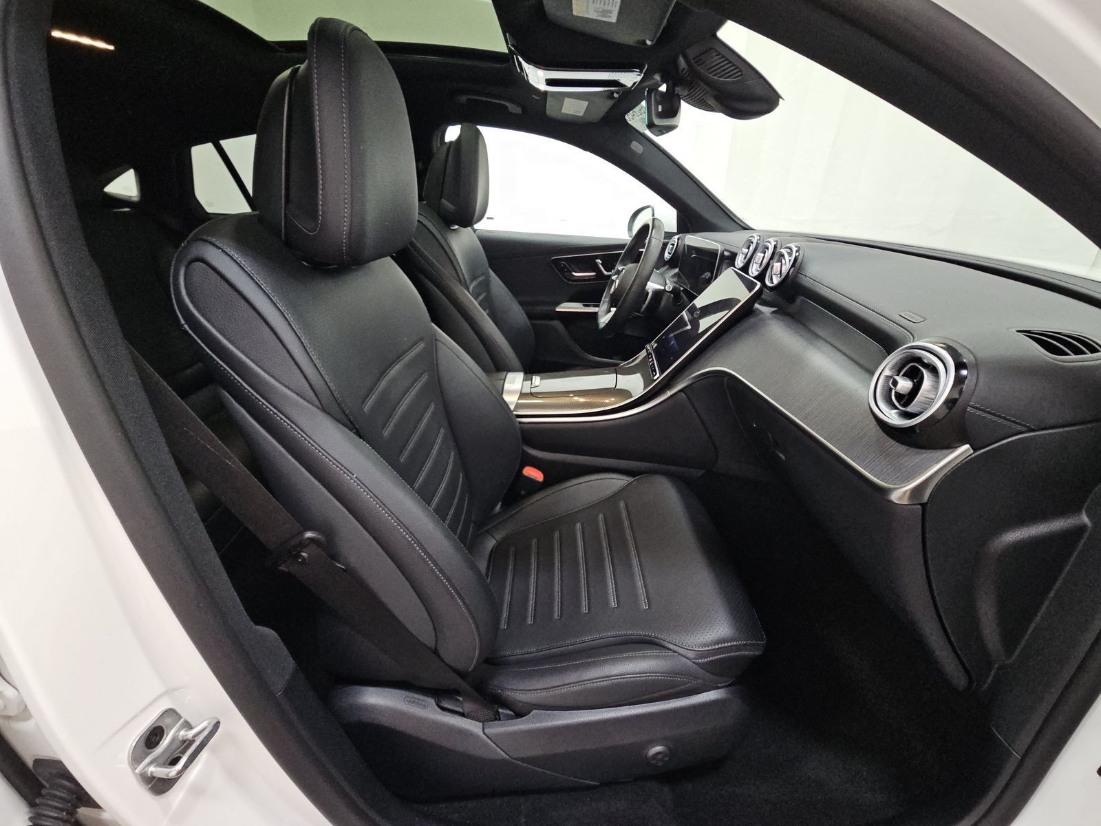 2025 Mercedes-Benz GLC GLC 300 AWD
