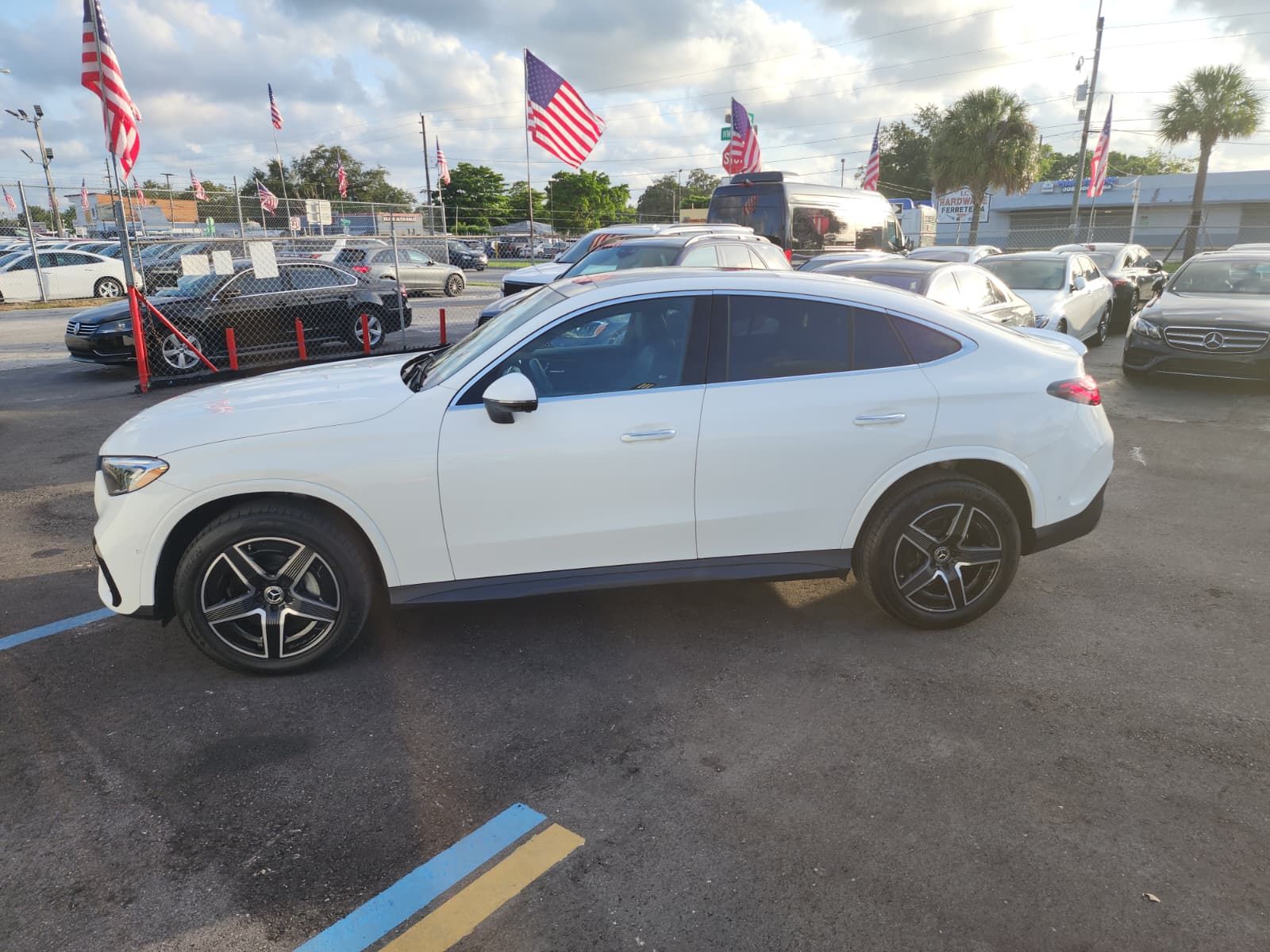 2025 Mercedes-Benz GLC GLC 300 AWD