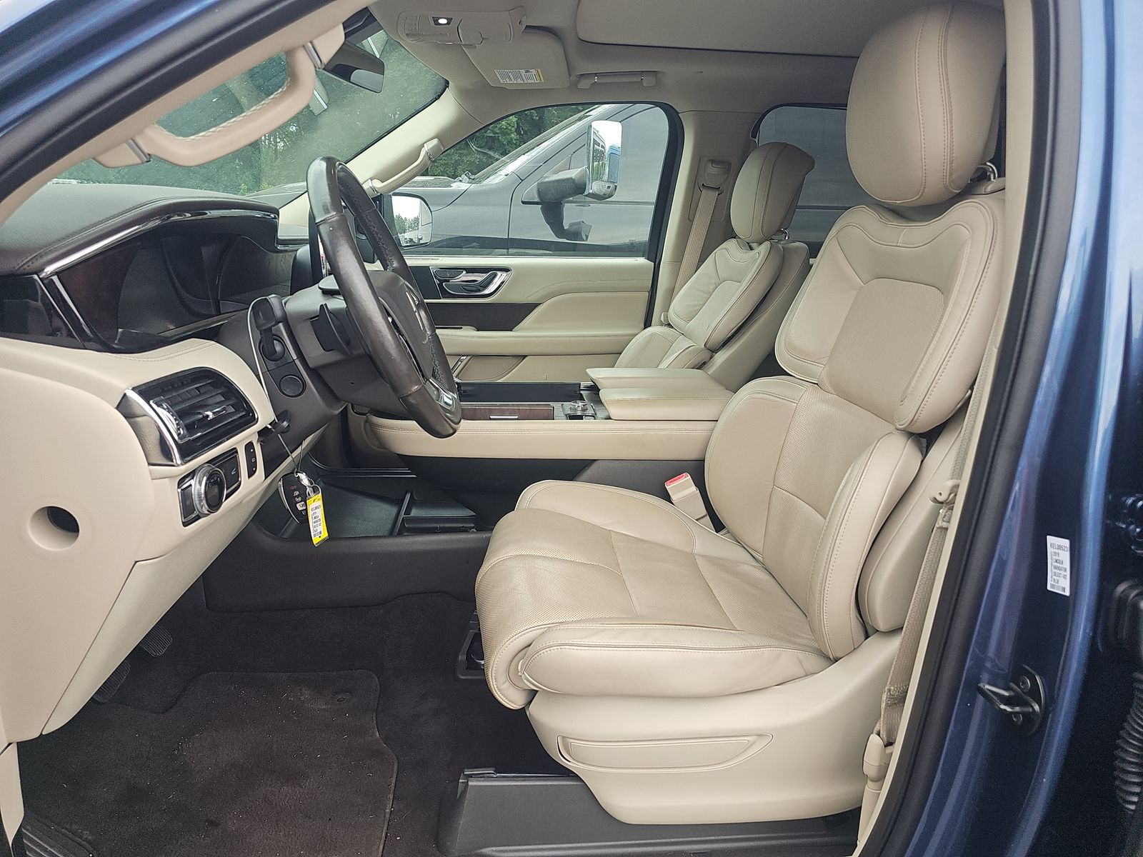 2019 Lincoln Navigator Select RWD