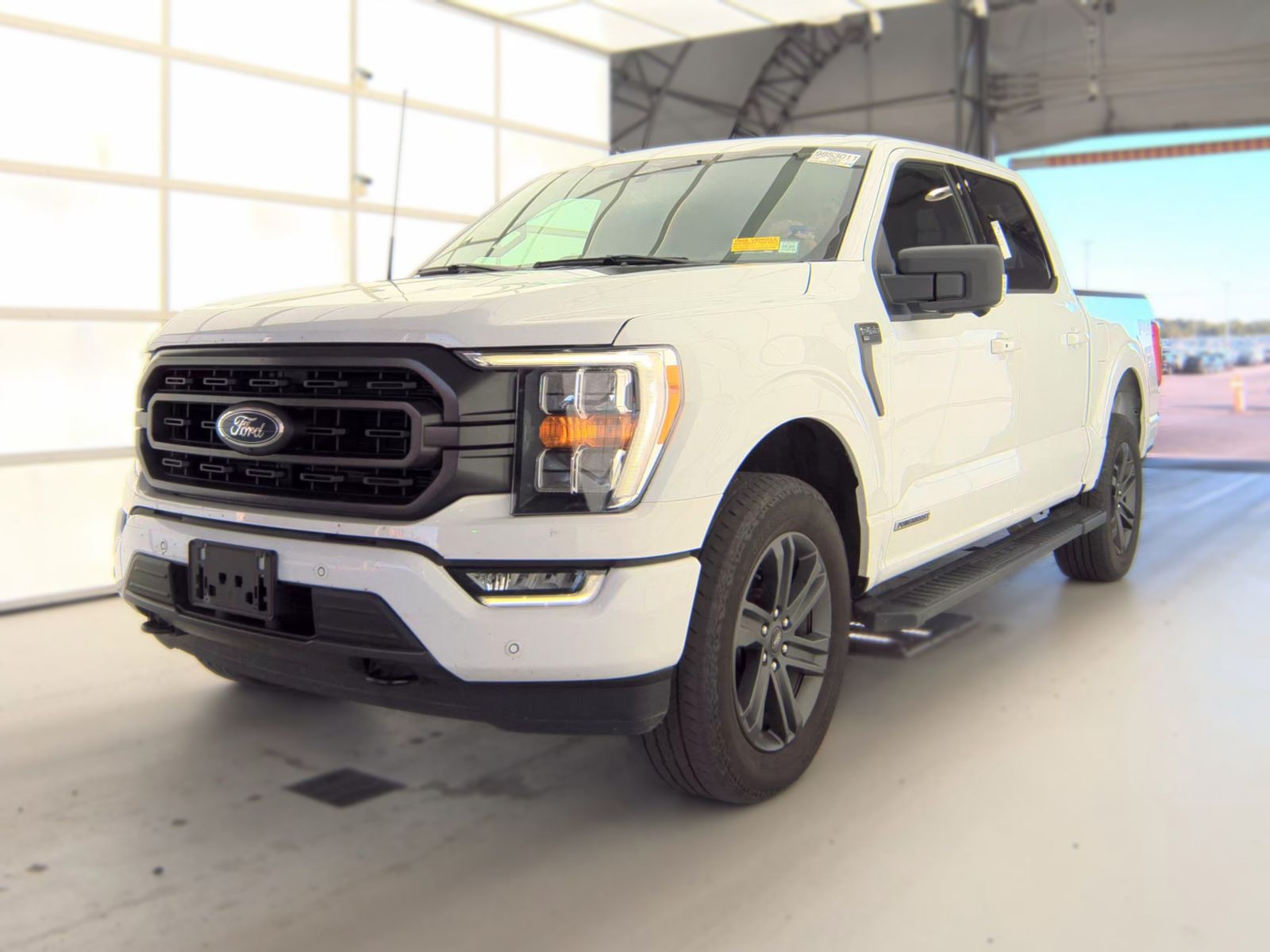 2023 Ford F-150 Hybrid XLT AWD