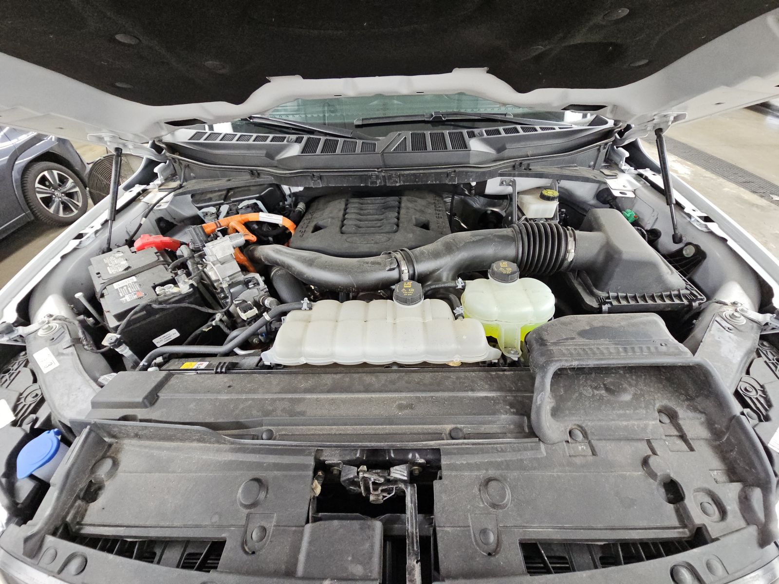 2023 Ford F-150 Hybrid XLT AWD