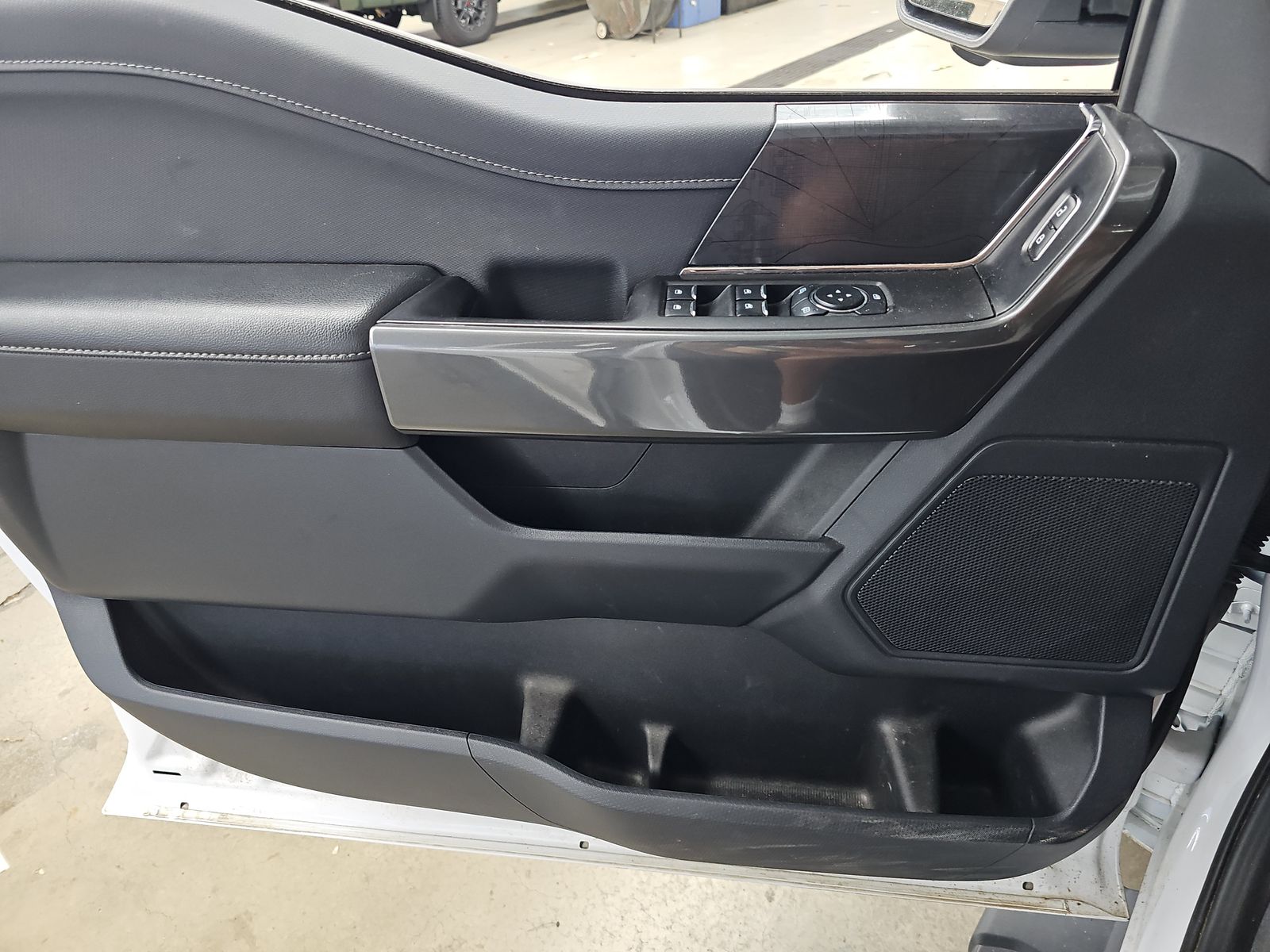 2023 Ford F-150 Hybrid XLT AWD