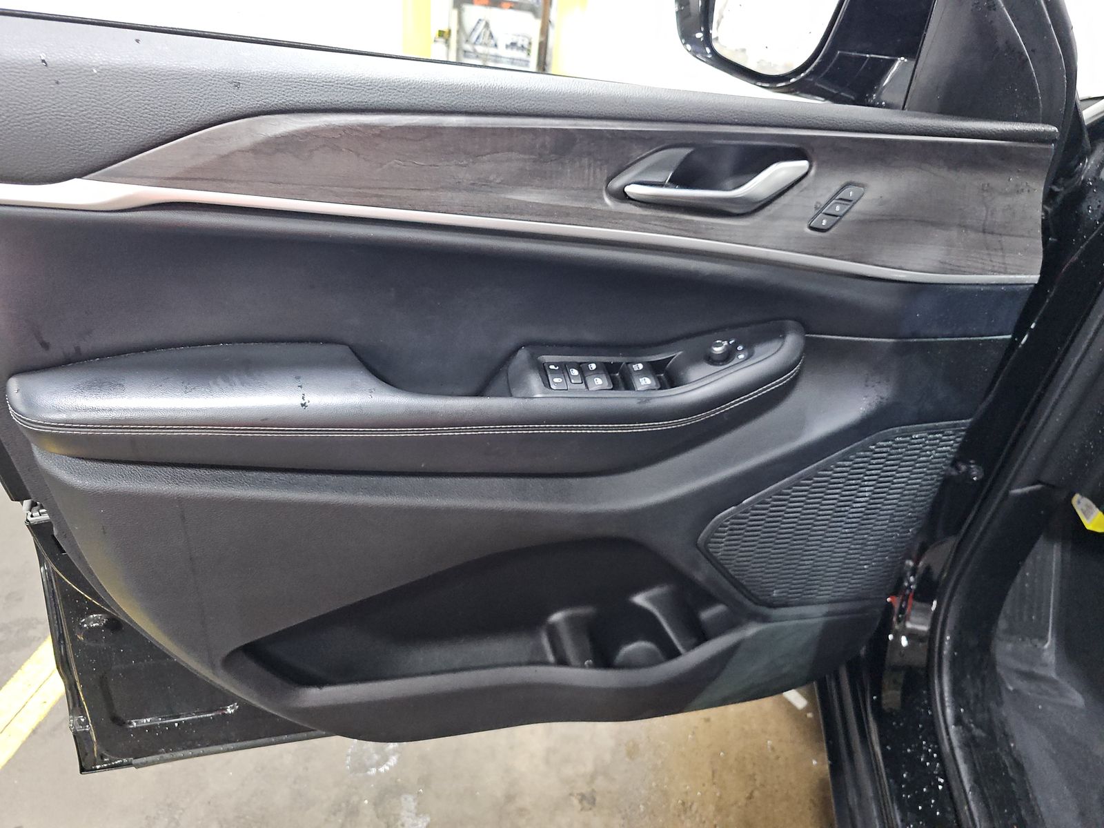 2023 Jeep Grand Cherokee L Limited AWD