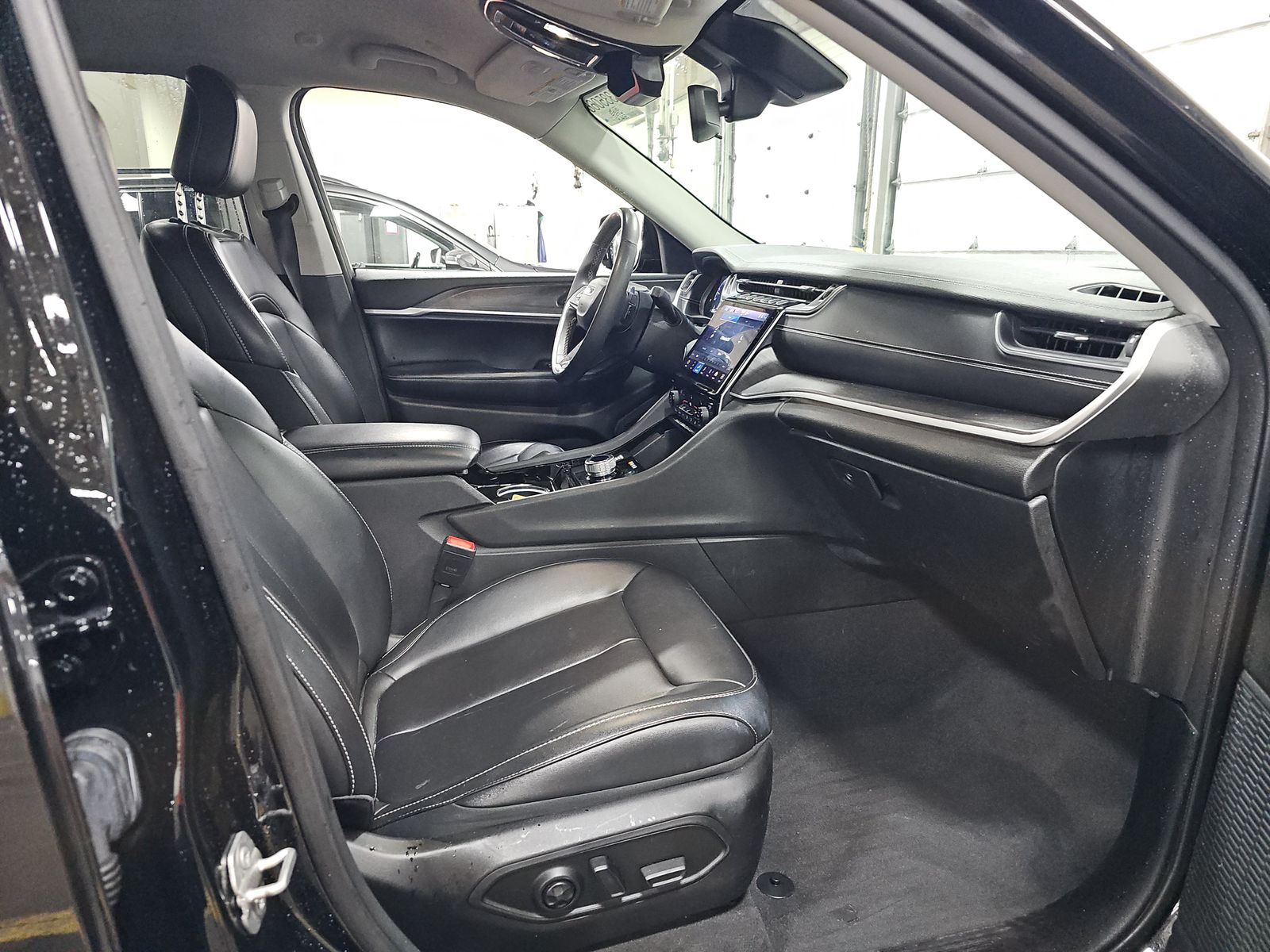 2023 Jeep Grand Cherokee L Limited AWD