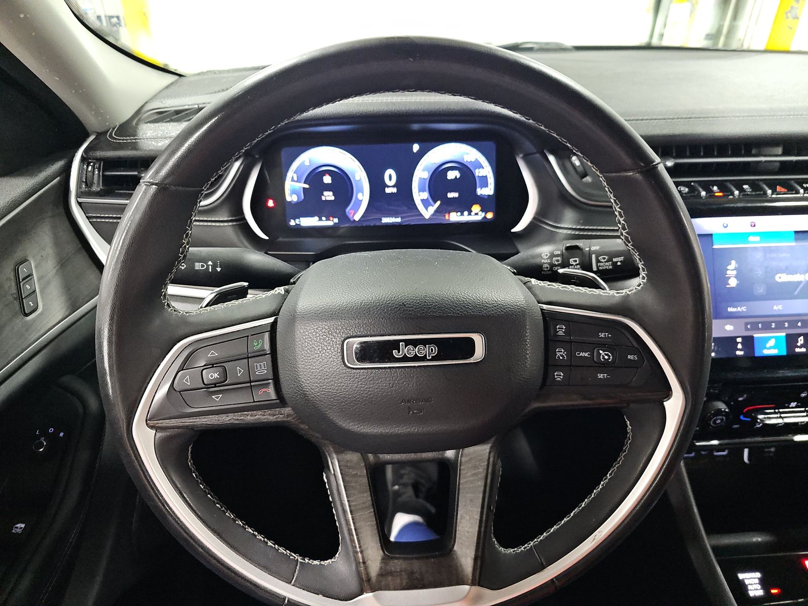 2023 Jeep Grand Cherokee L Limited AWD