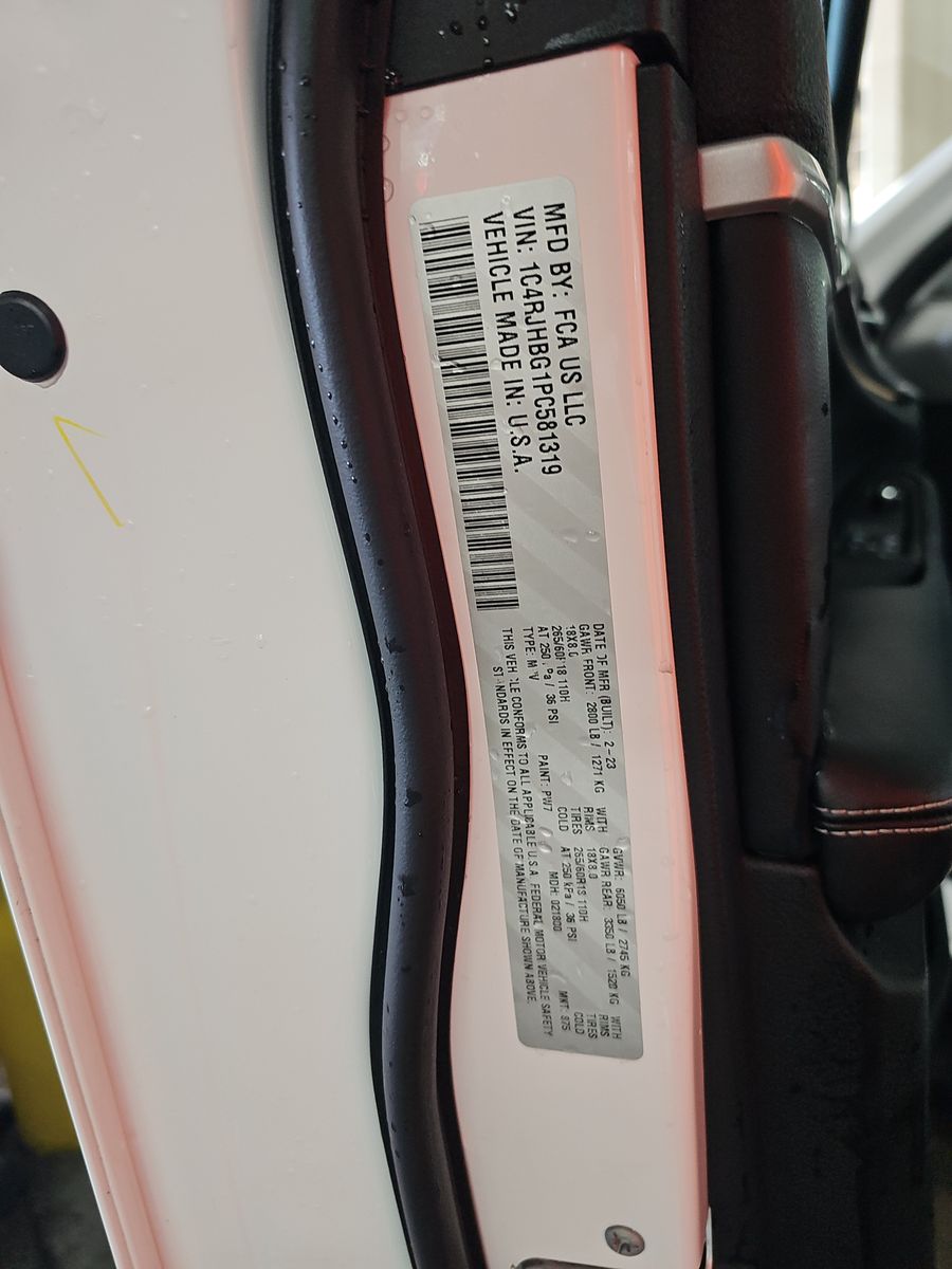 2023 Jeep Grand Cherokee Limited AWD