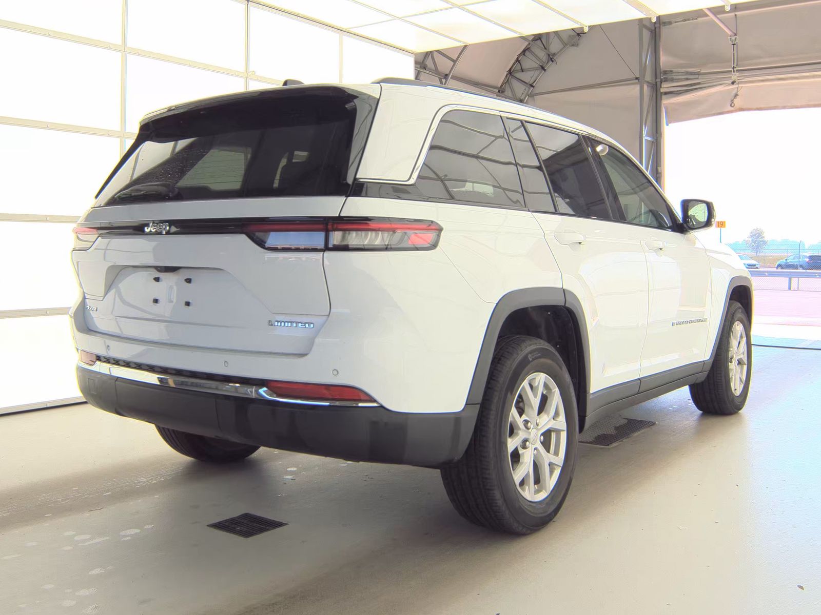 2023 Jeep Grand Cherokee Limited AWD