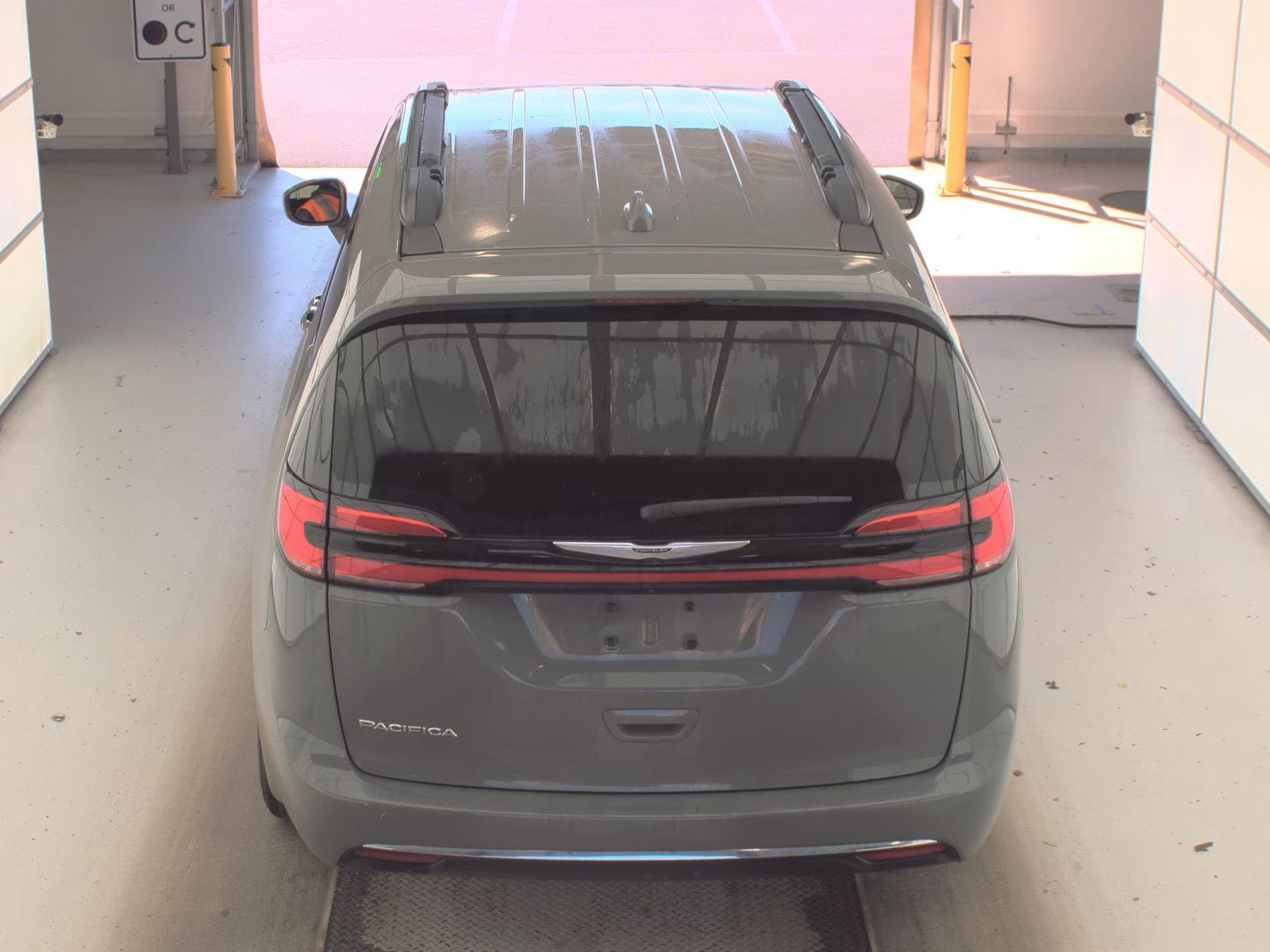 2022 Chrysler Pacifica Touring L FWD