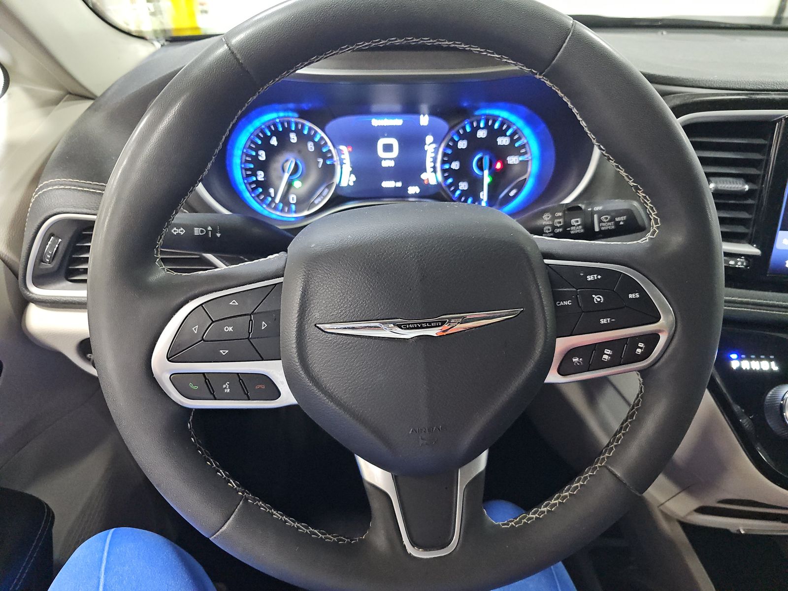 2022 Chrysler Pacifica Touring L FWD