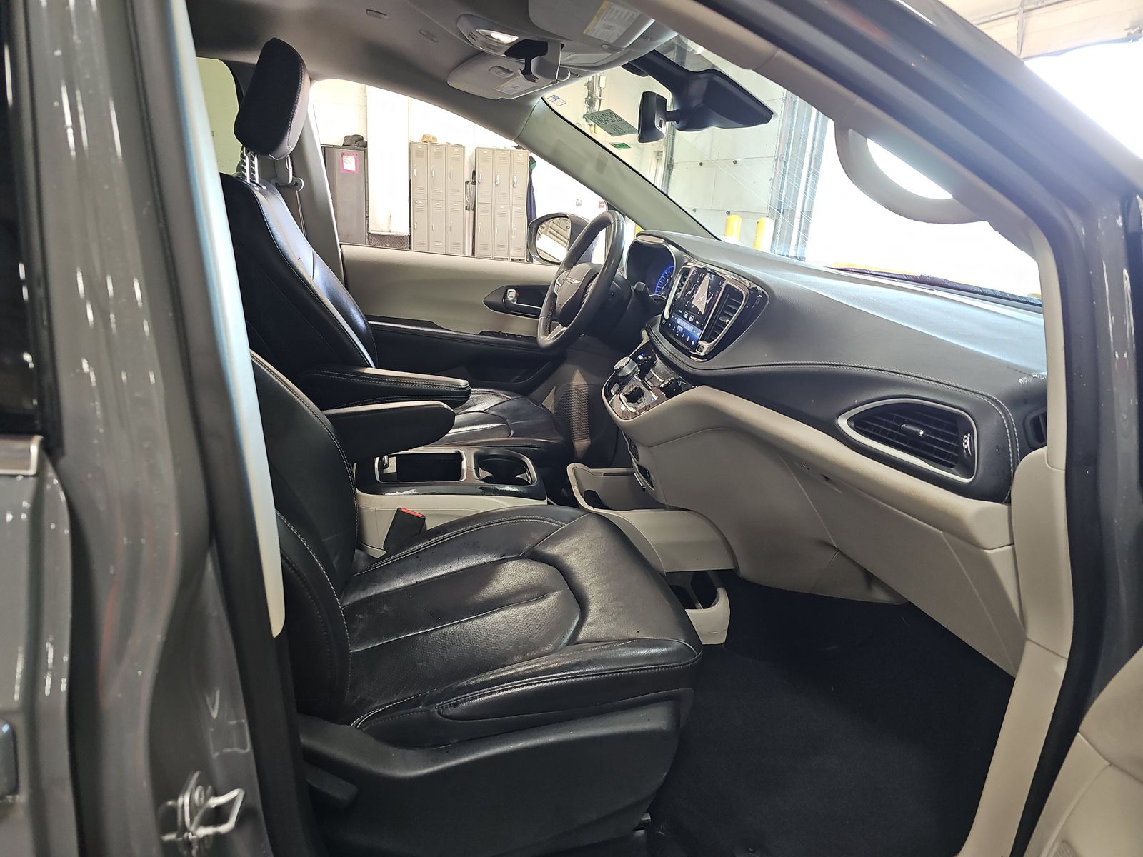 2022 Chrysler Pacifica Touring L FWD