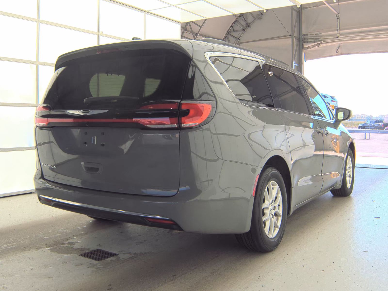 2022 Chrysler Pacifica Touring L FWD