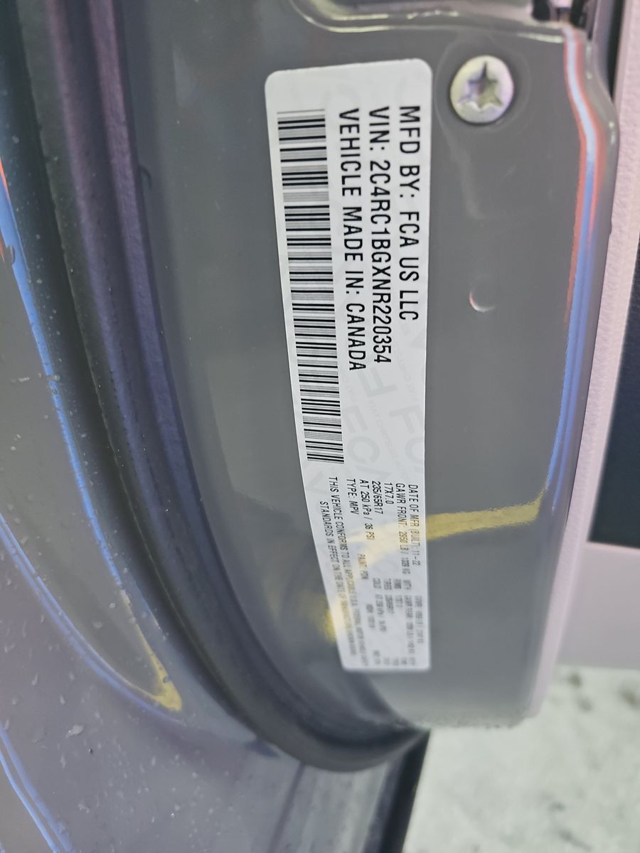 2022 Chrysler Pacifica Touring L FWD