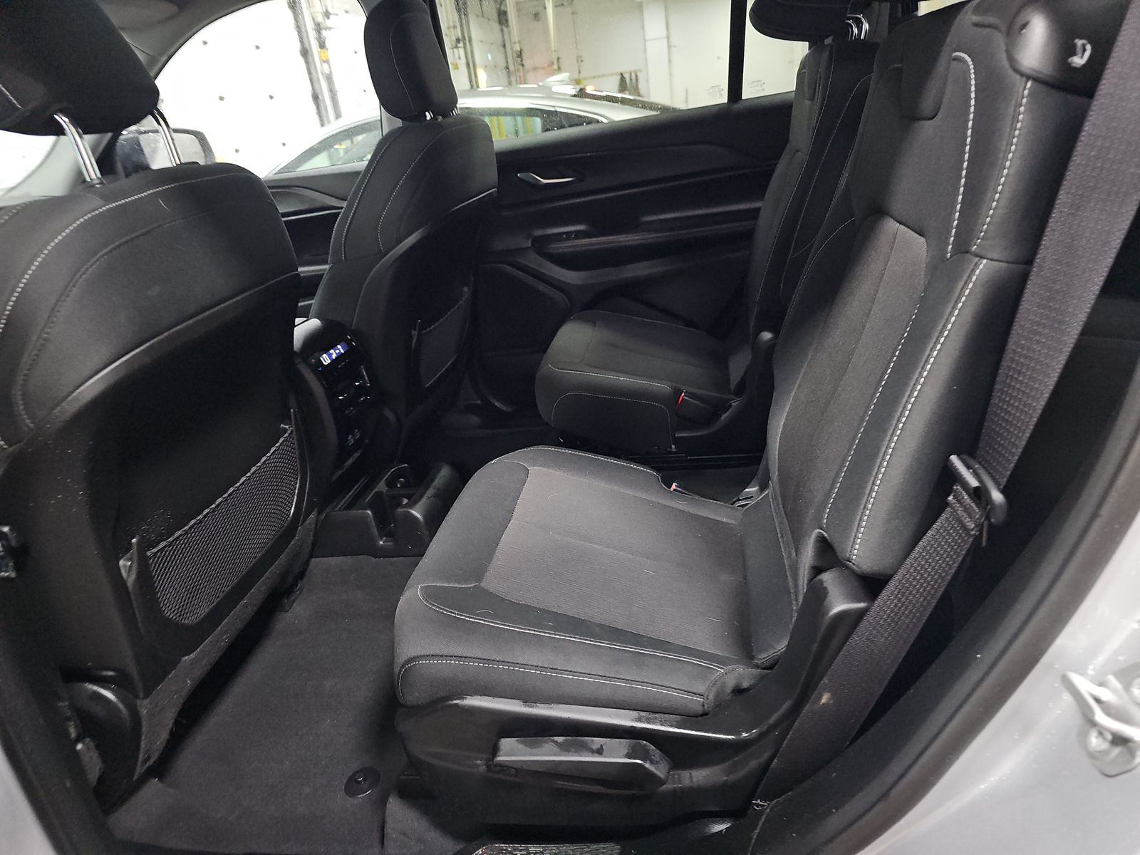 2023 Jeep Grand Cherokee L Laredo AWD