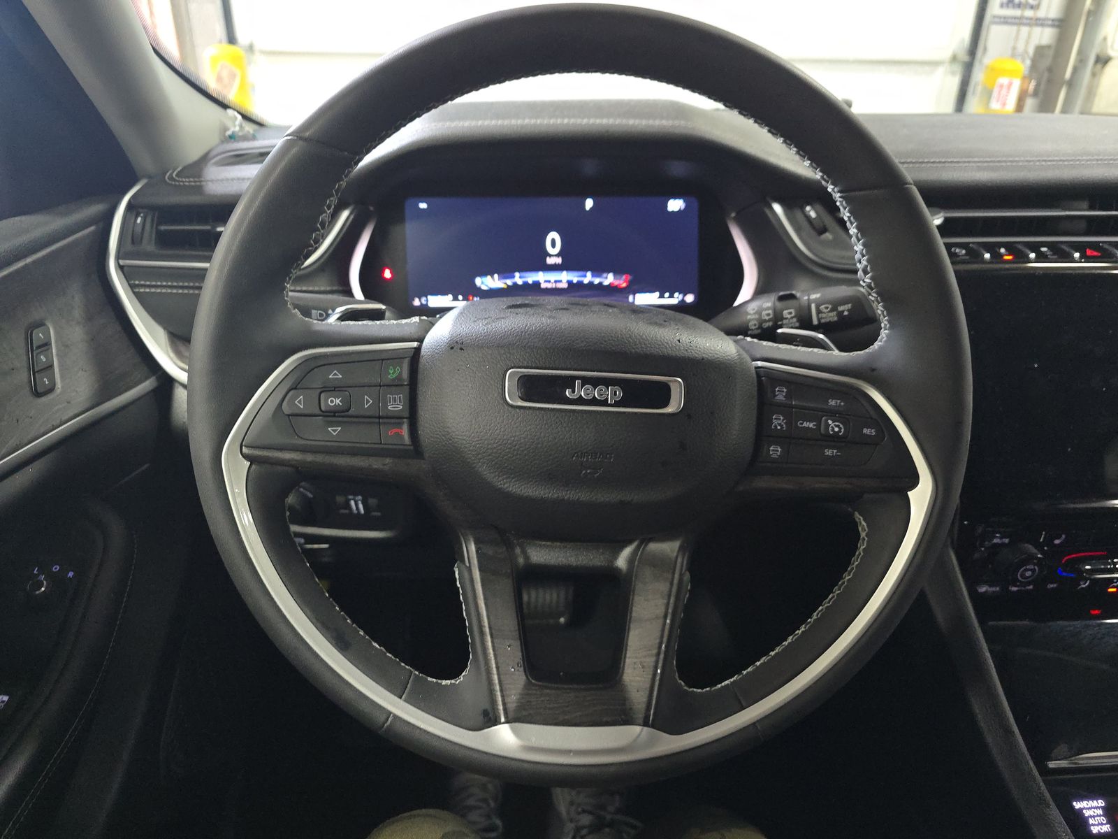 2023 Jeep Grand Cherokee Limited AWD