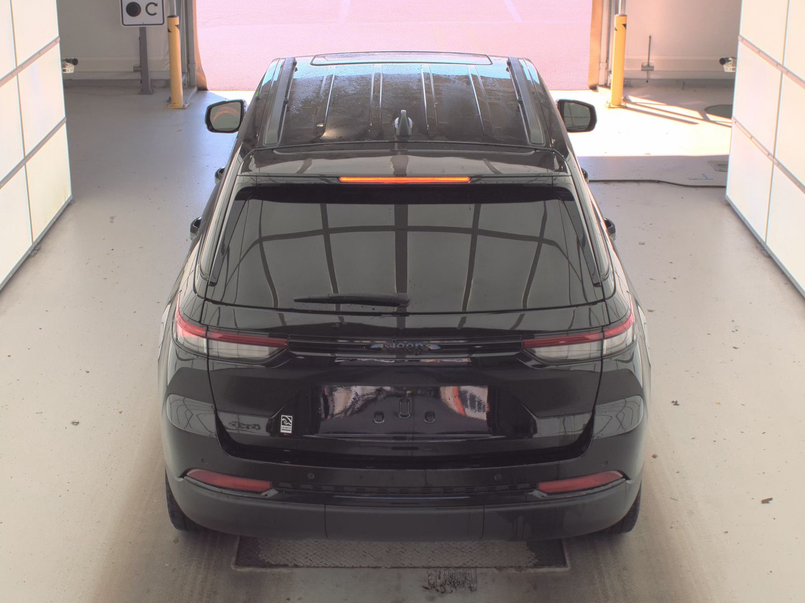 2023 Jeep Grand Cherokee Altitude AWD