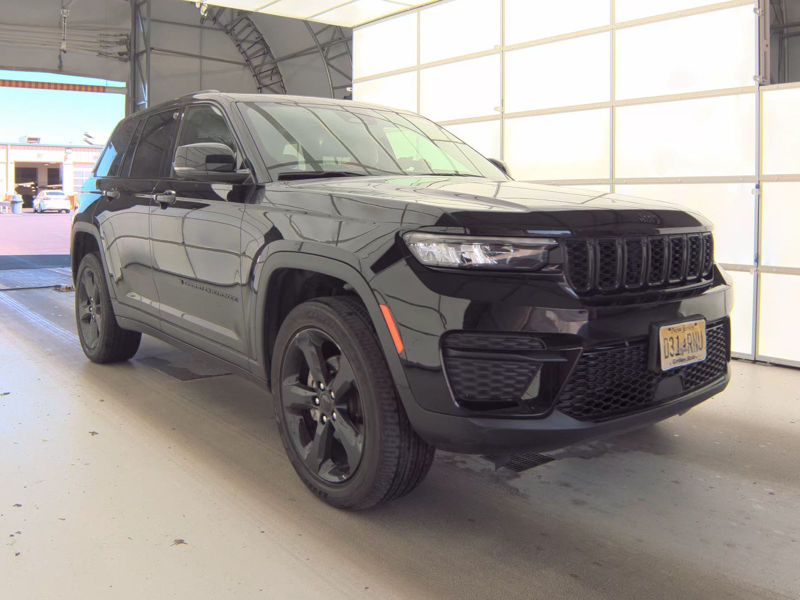 2023 Jeep Grand Cherokee Altitude AWD