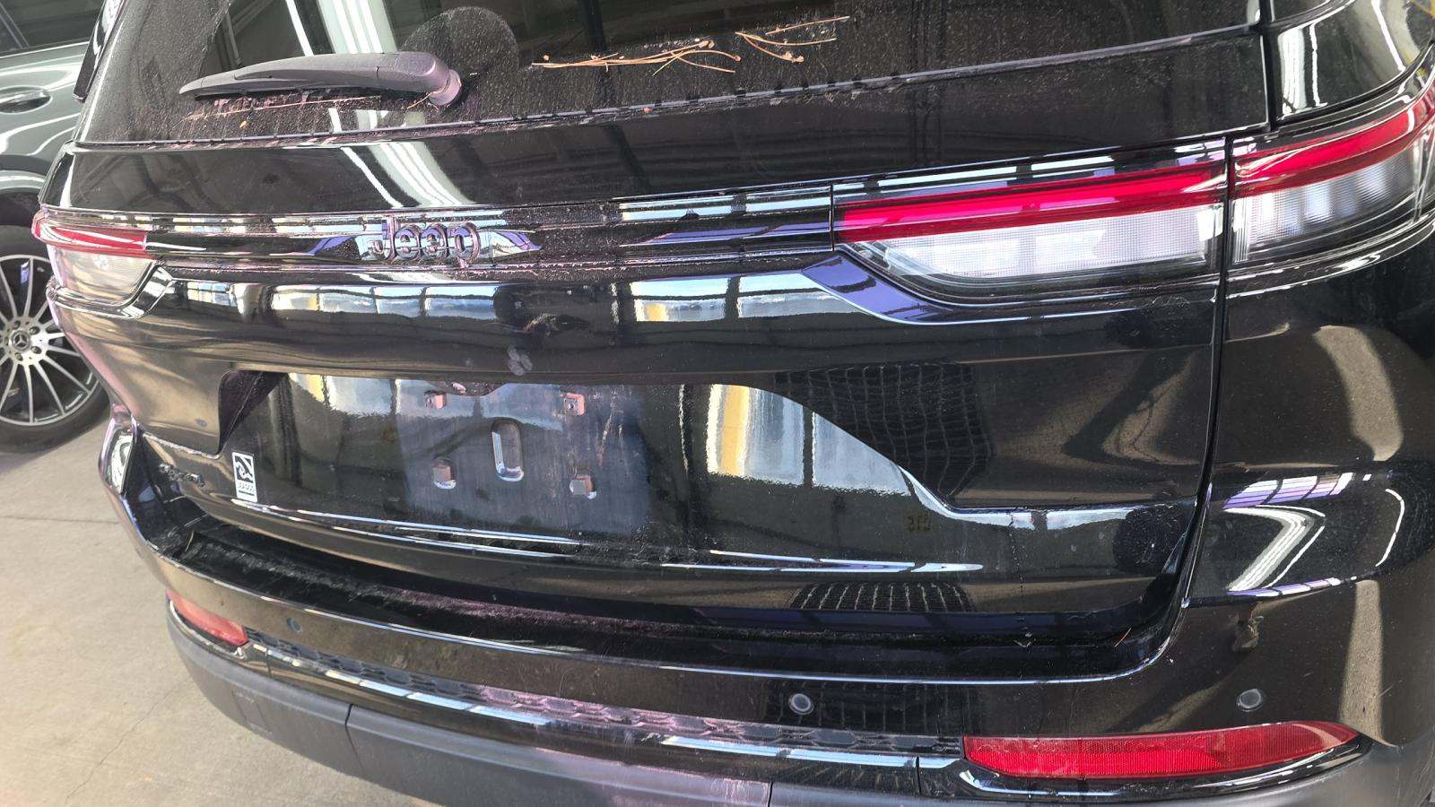 2023 Jeep Grand Cherokee Altitude AWD