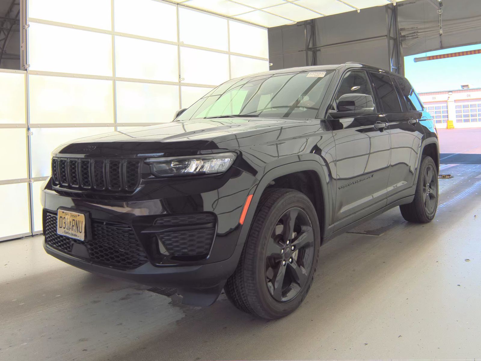 2023 Jeep Grand Cherokee Altitude AWD