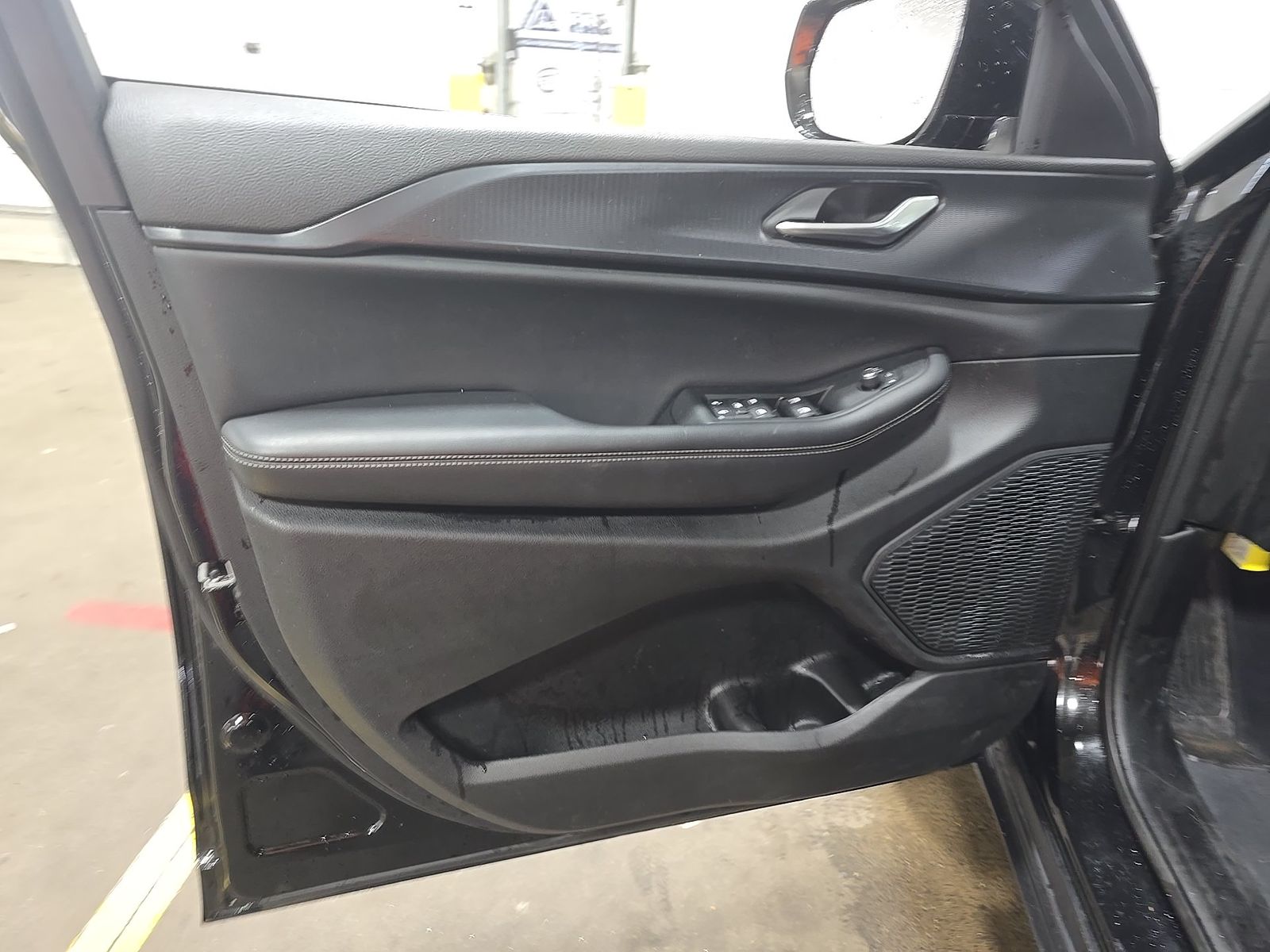 2023 Jeep Grand Cherokee Altitude AWD