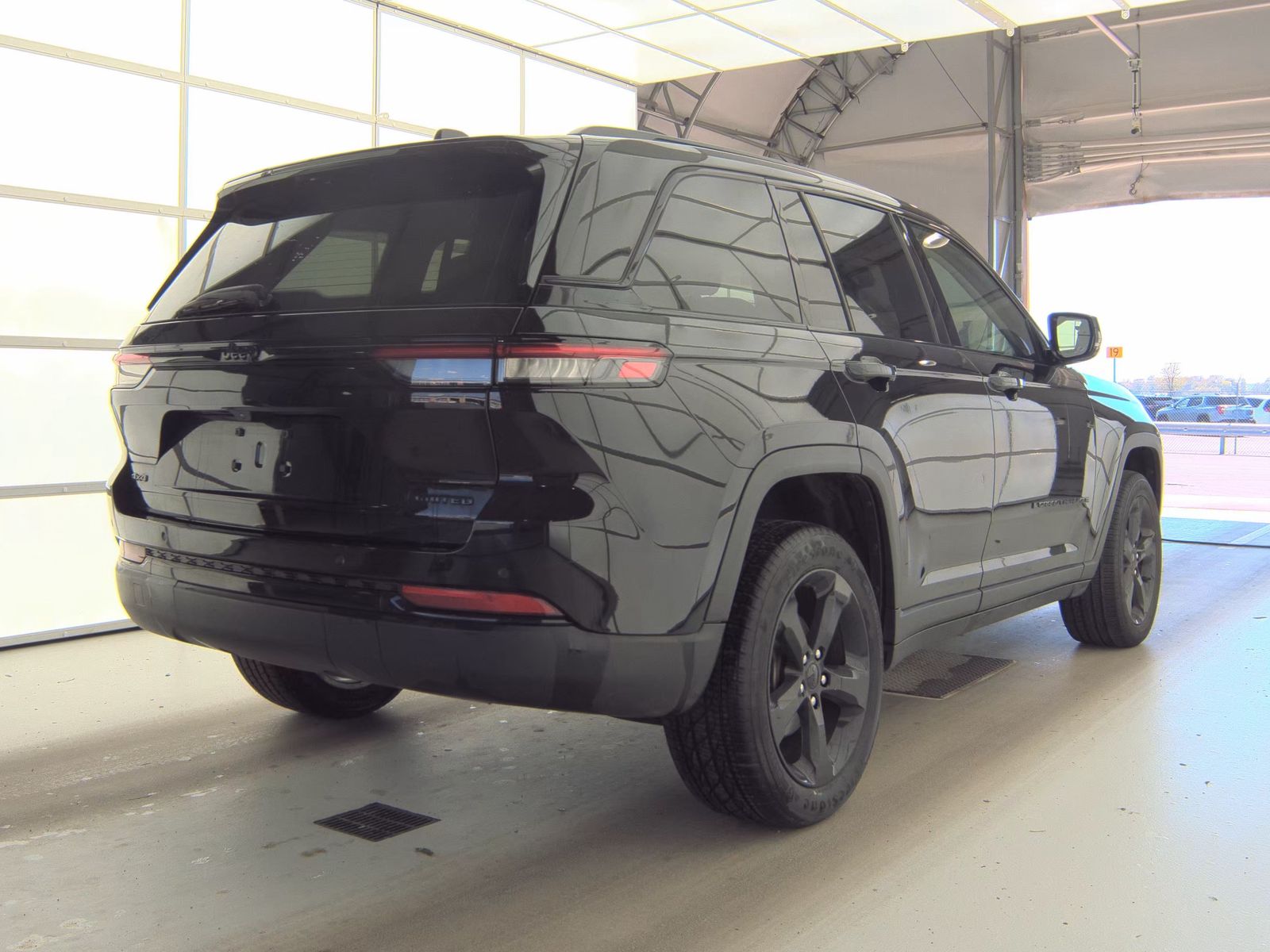 2023 Jeep Grand Cherokee Limited AWD