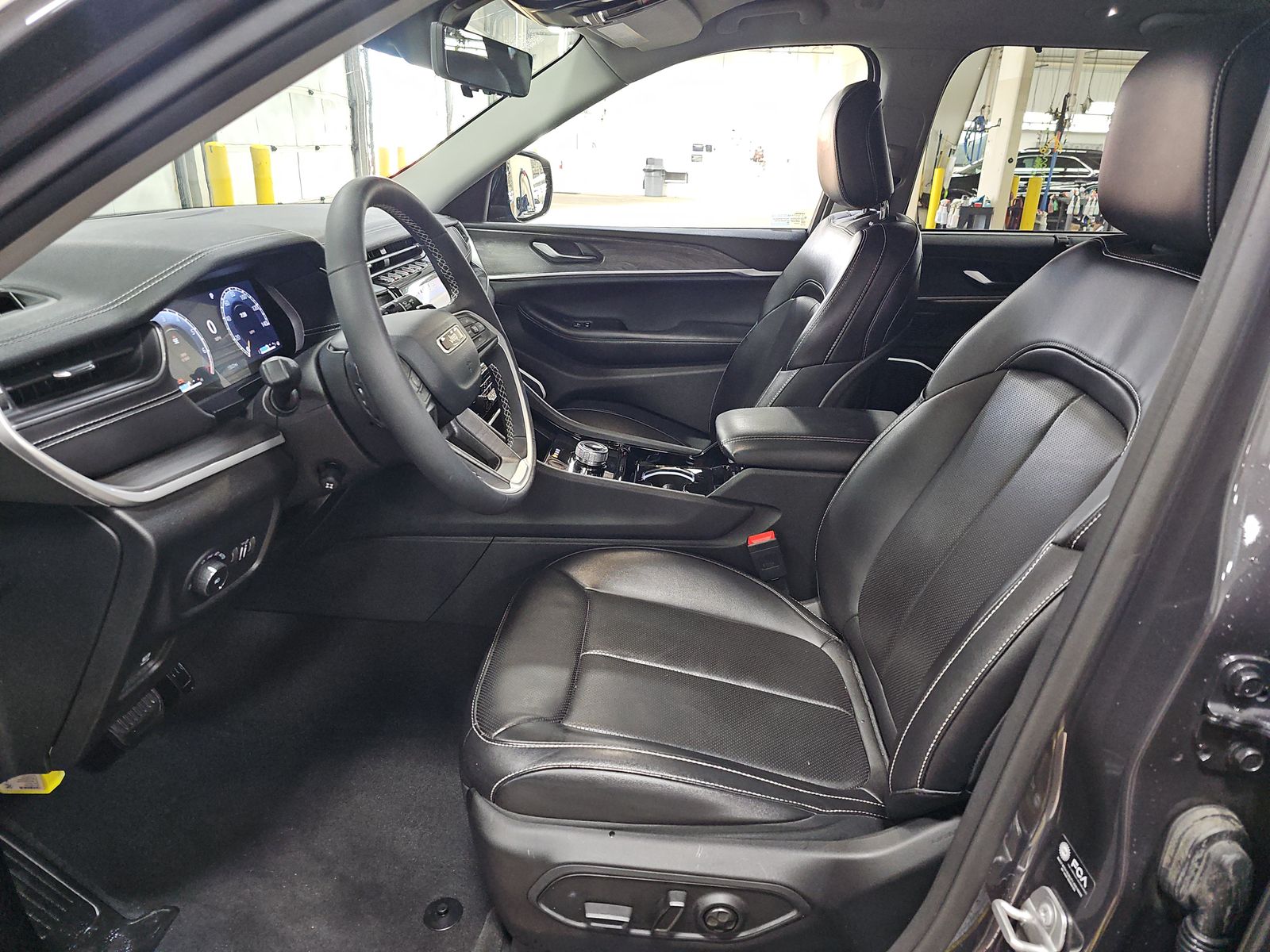 2023 Jeep Grand Cherokee Limited AWD
