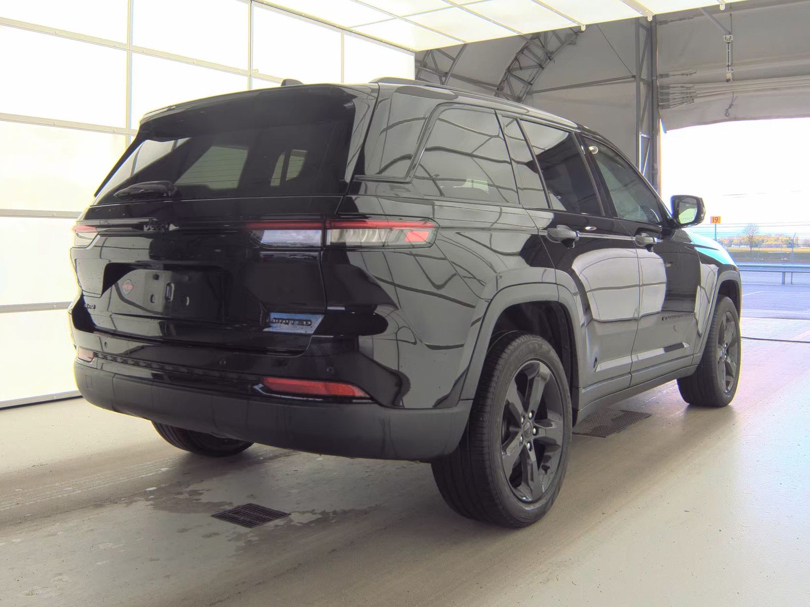 2023 Jeep Grand Cherokee Limited AWD
