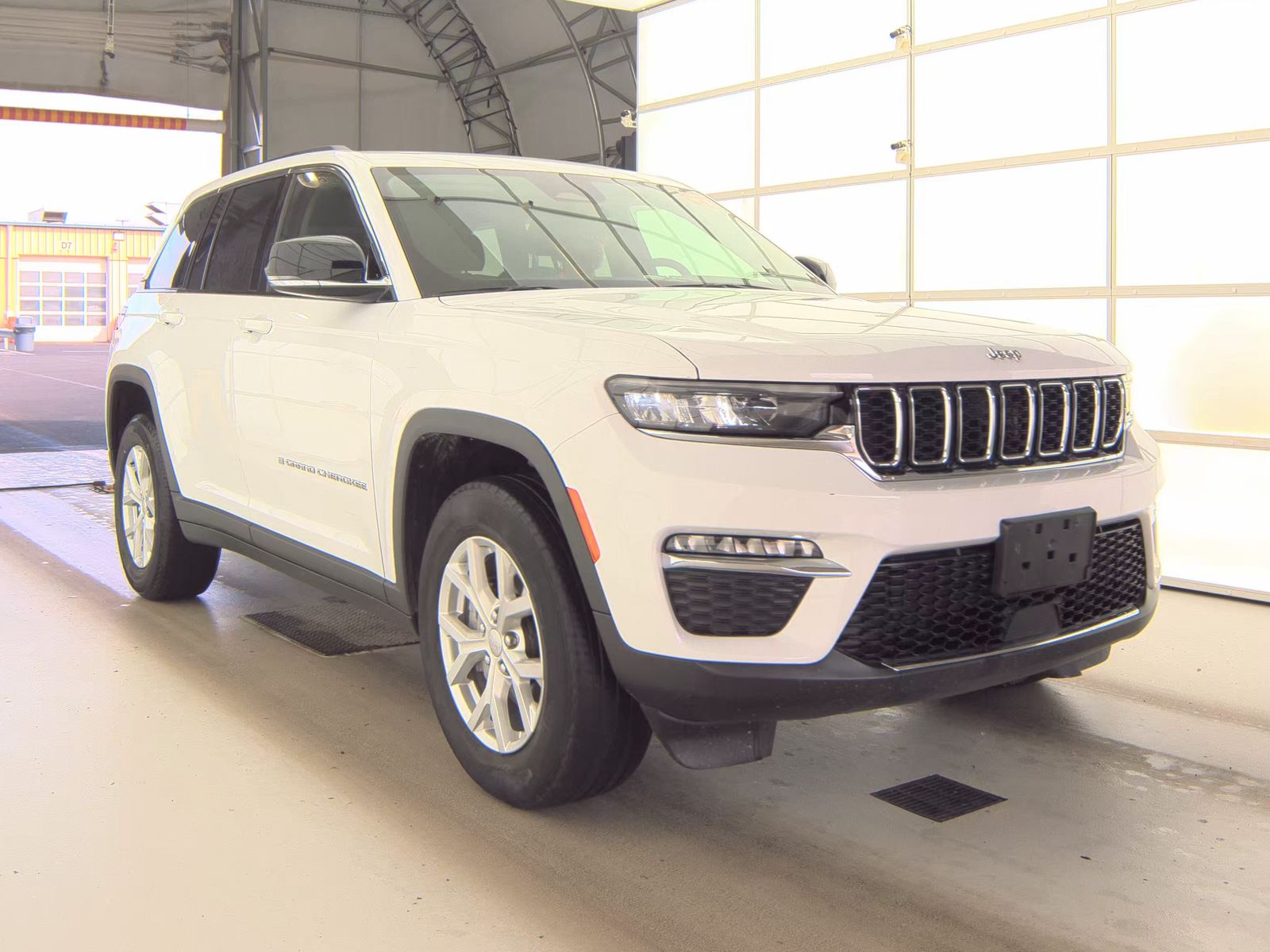 2023 Jeep Grand Cherokee Limited AWD