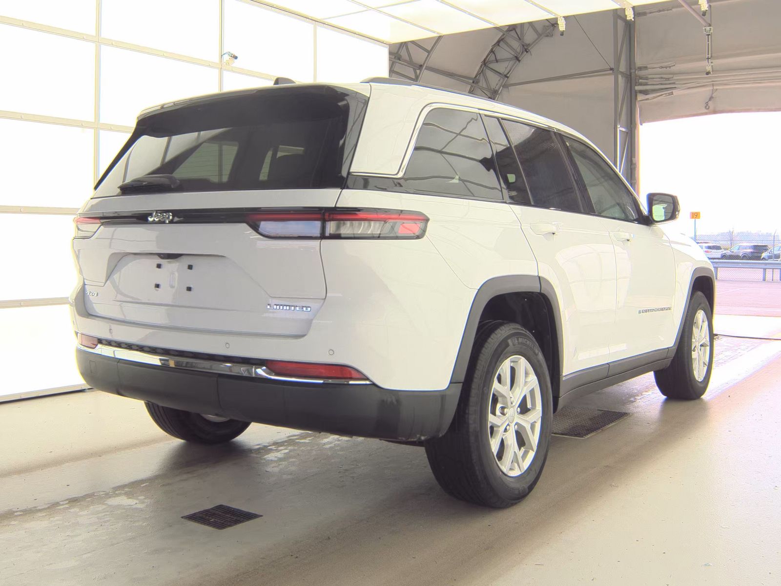 2023 Jeep Grand Cherokee Limited AWD