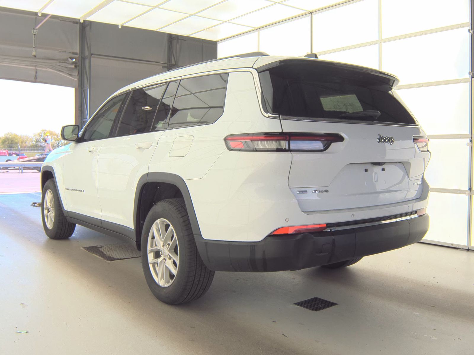 2022 Jeep Grand Cherokee L Laredo AWD