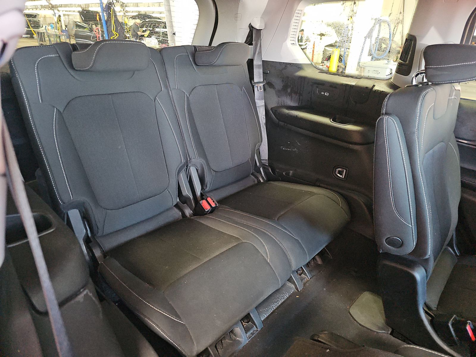 2022 Jeep Grand Cherokee L Laredo AWD