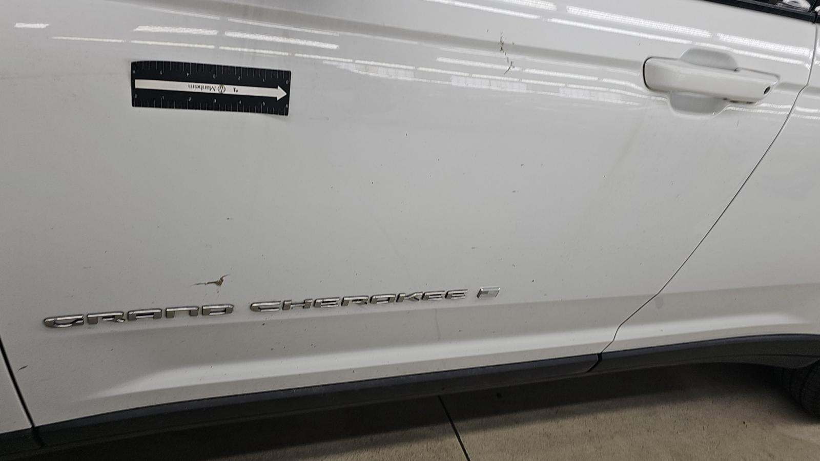 2022 Jeep Grand Cherokee L Laredo AWD