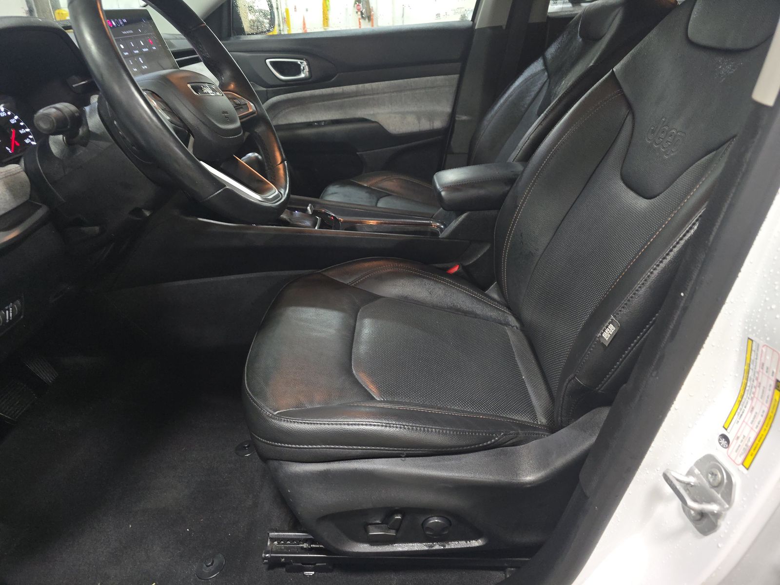 2022 Jeep Compass Latitude Lux AWD