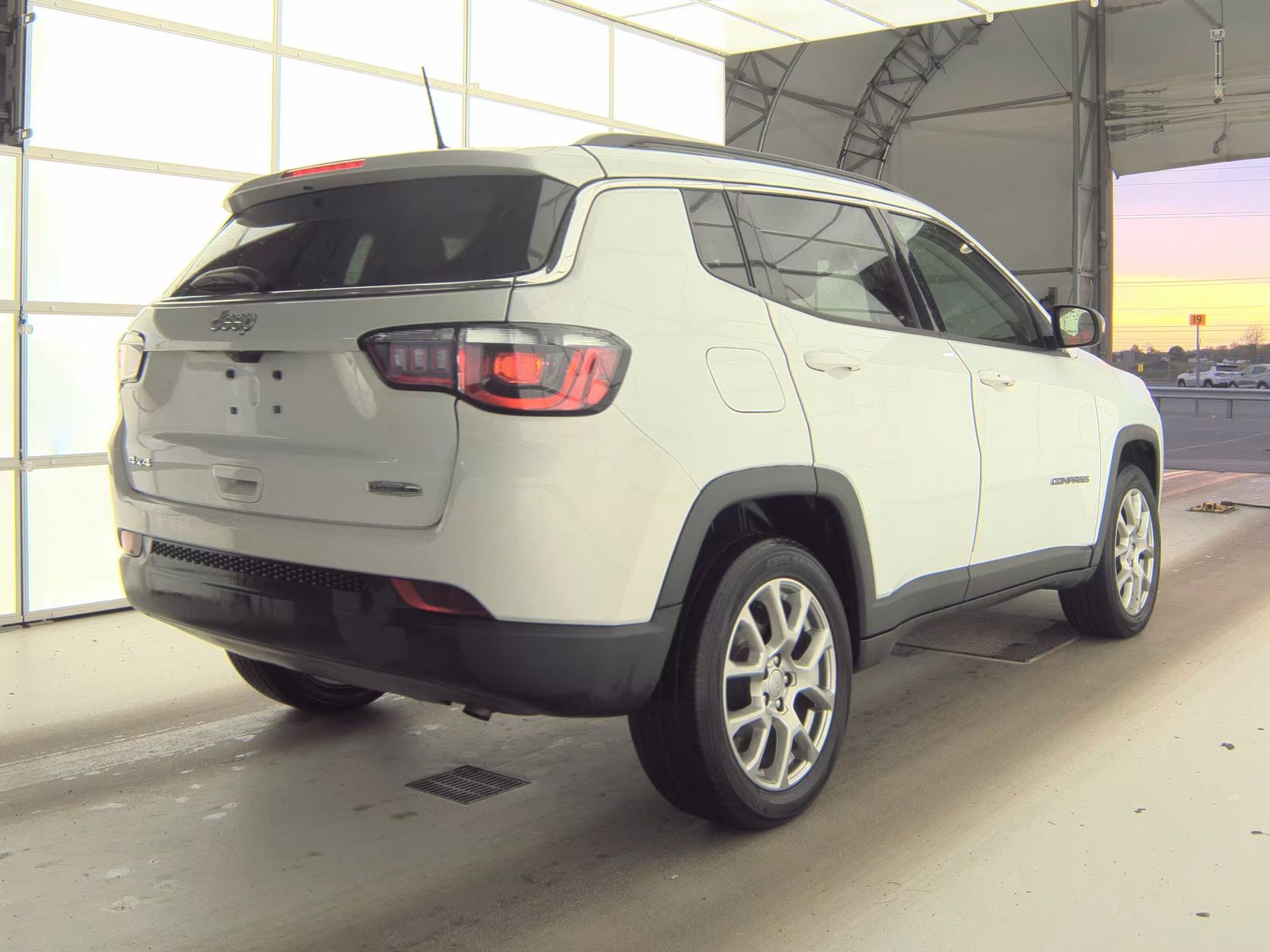 2022 Jeep Compass Latitude Lux AWD